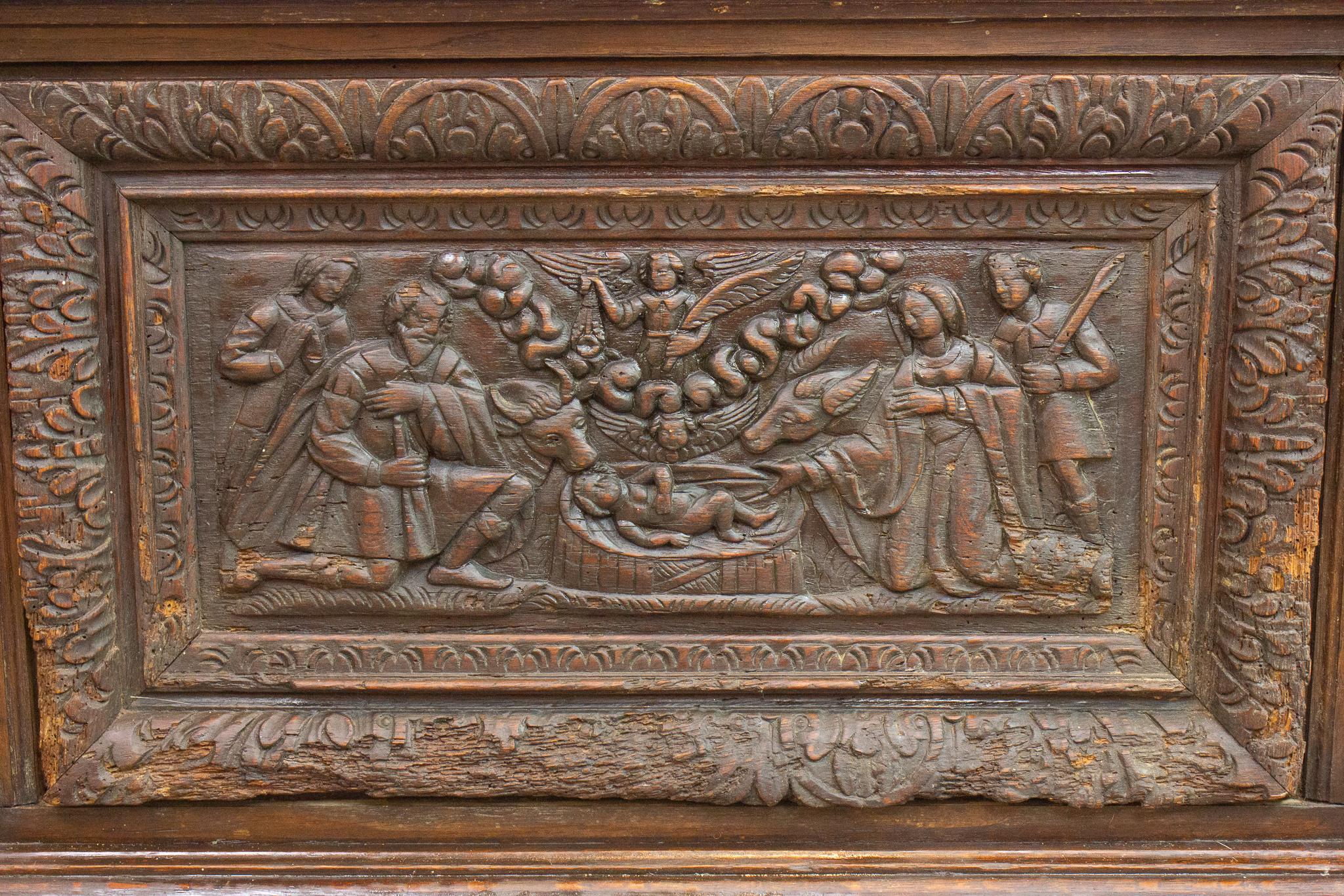 18th Century and Earlier French Renaissance Trunck Chest Bench in Wood, 17th Century, France