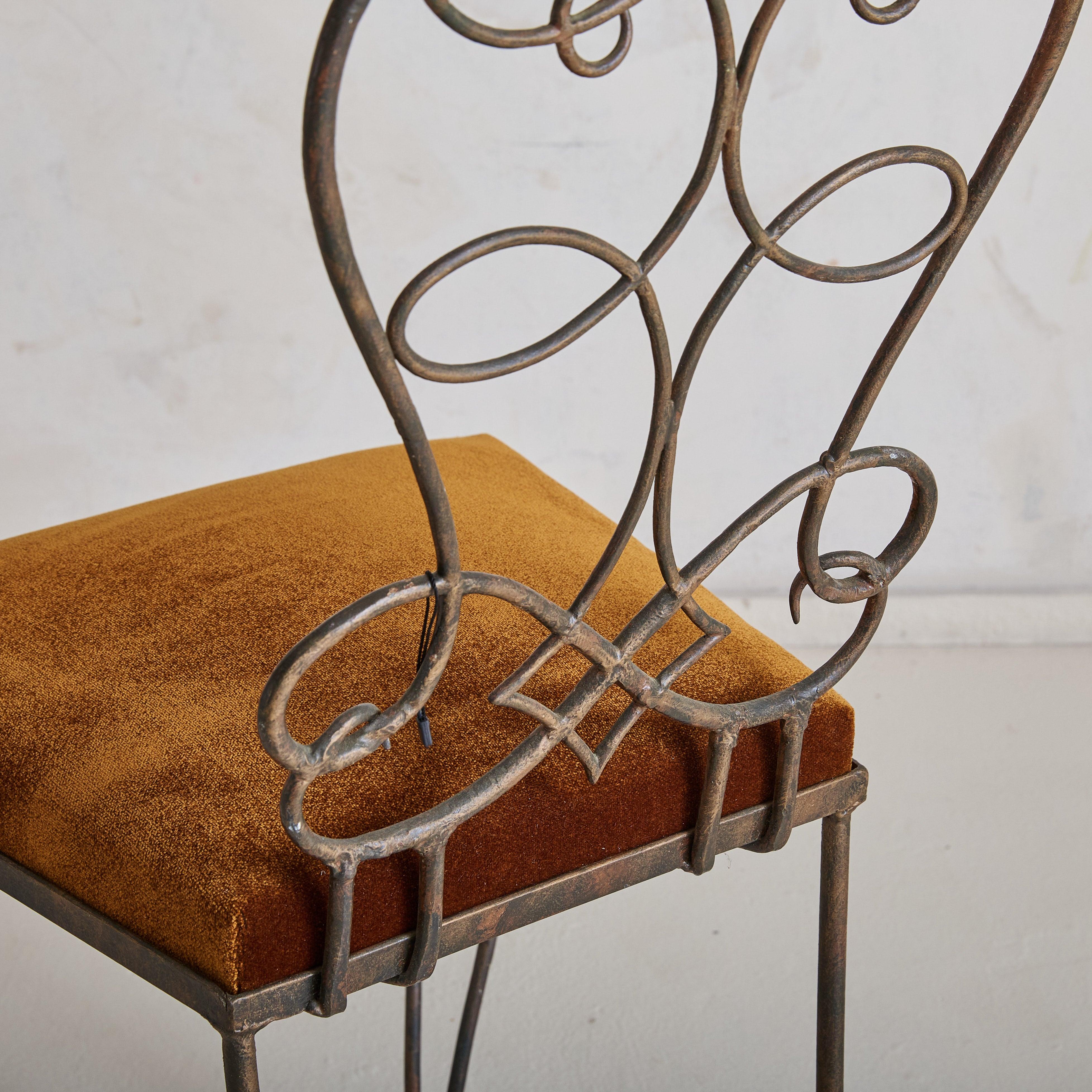 French René Gabriel Style Wrought Iron Accent Chair in Burnt Orange Velvet In Good Condition For Sale In Chicago, IL