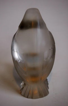 French Rene Lalique Art Deco Belacourt- Bird Glass Paperweight, 1920s