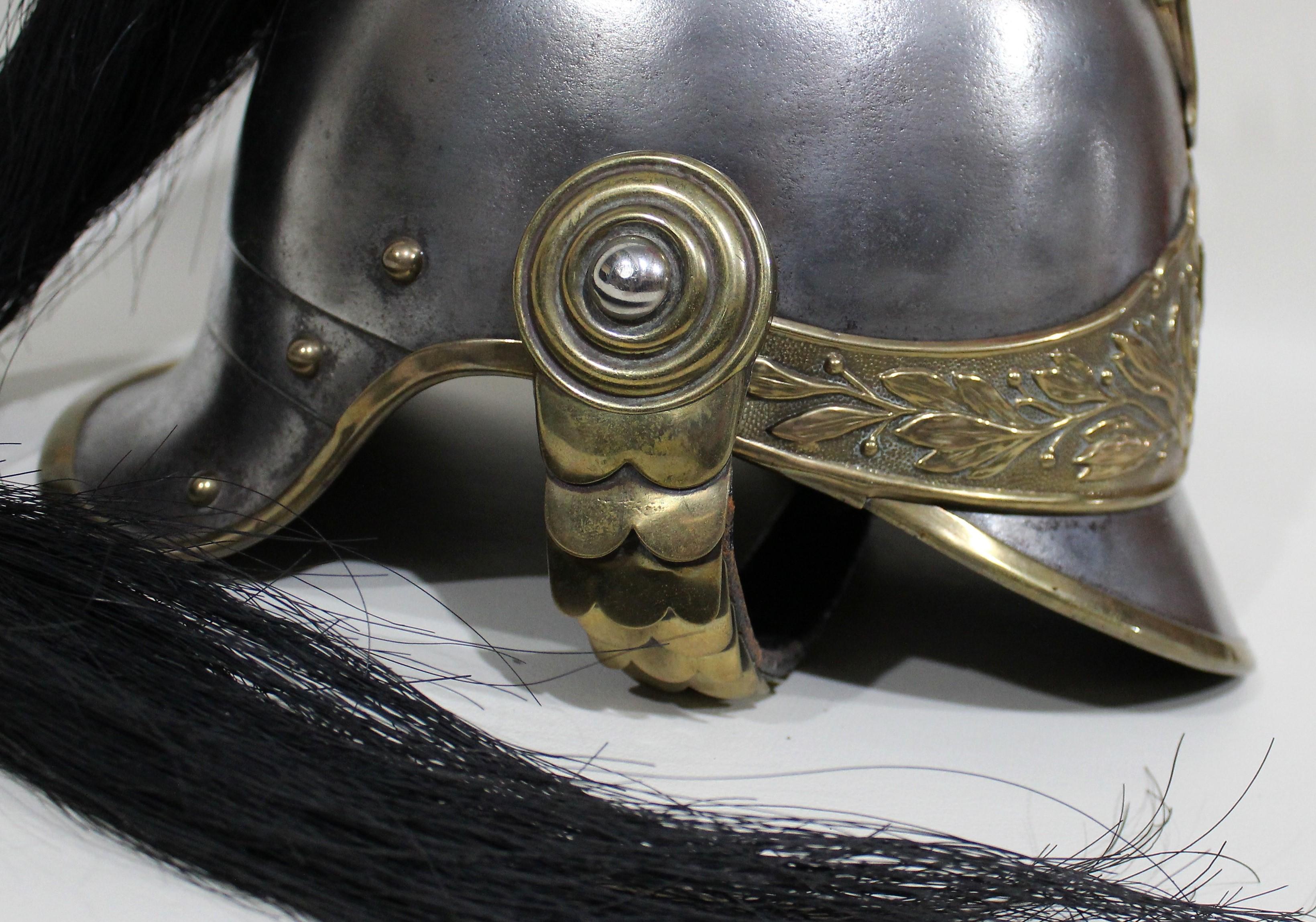 French Republican Guard of the City of Paris Cuirassier Helmet 3
