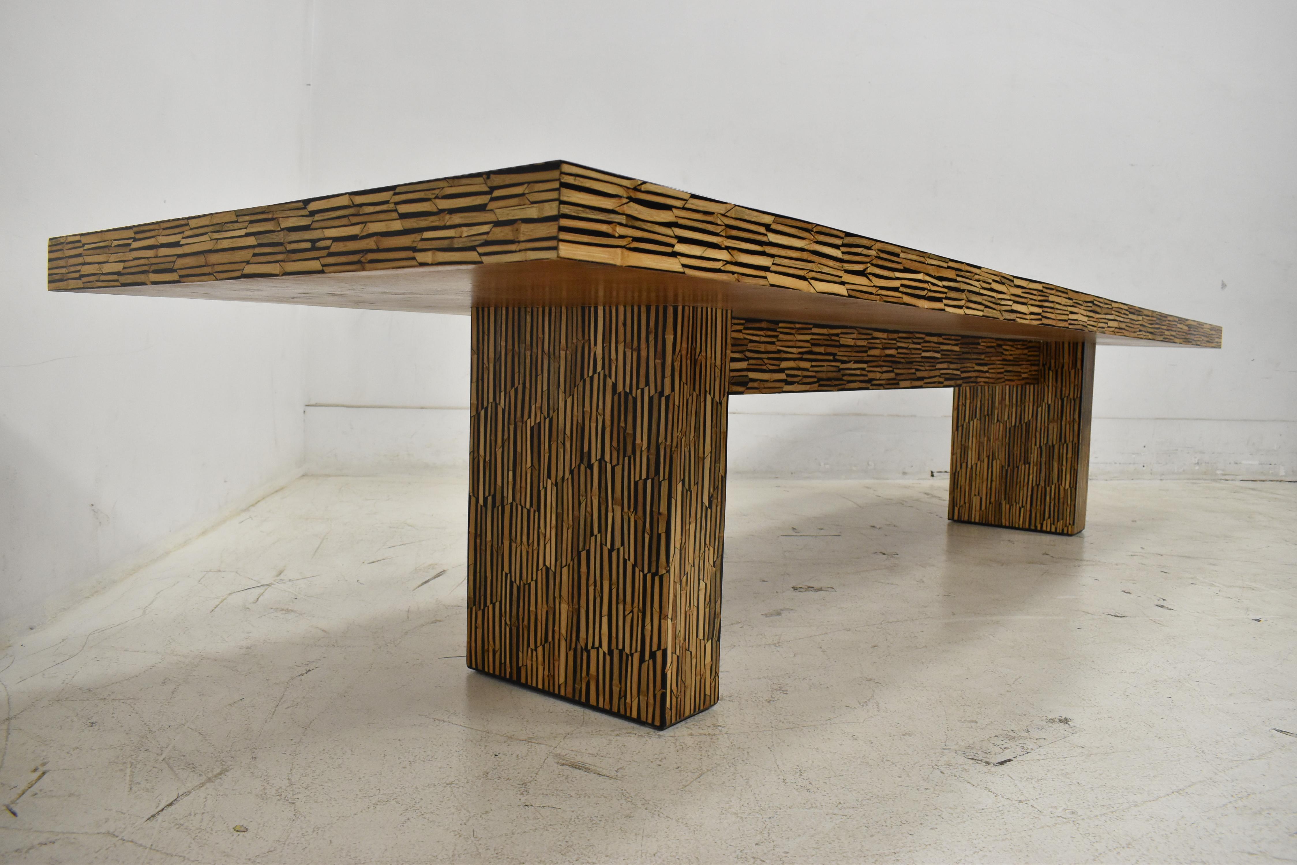 Table de salle à manger en résine et bambou par R & Y Augousti en vente 6