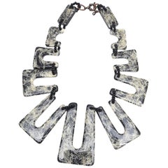 Halskette aus französischem Harz von Jackson Pollack inspiriert, 90er Jahre.
