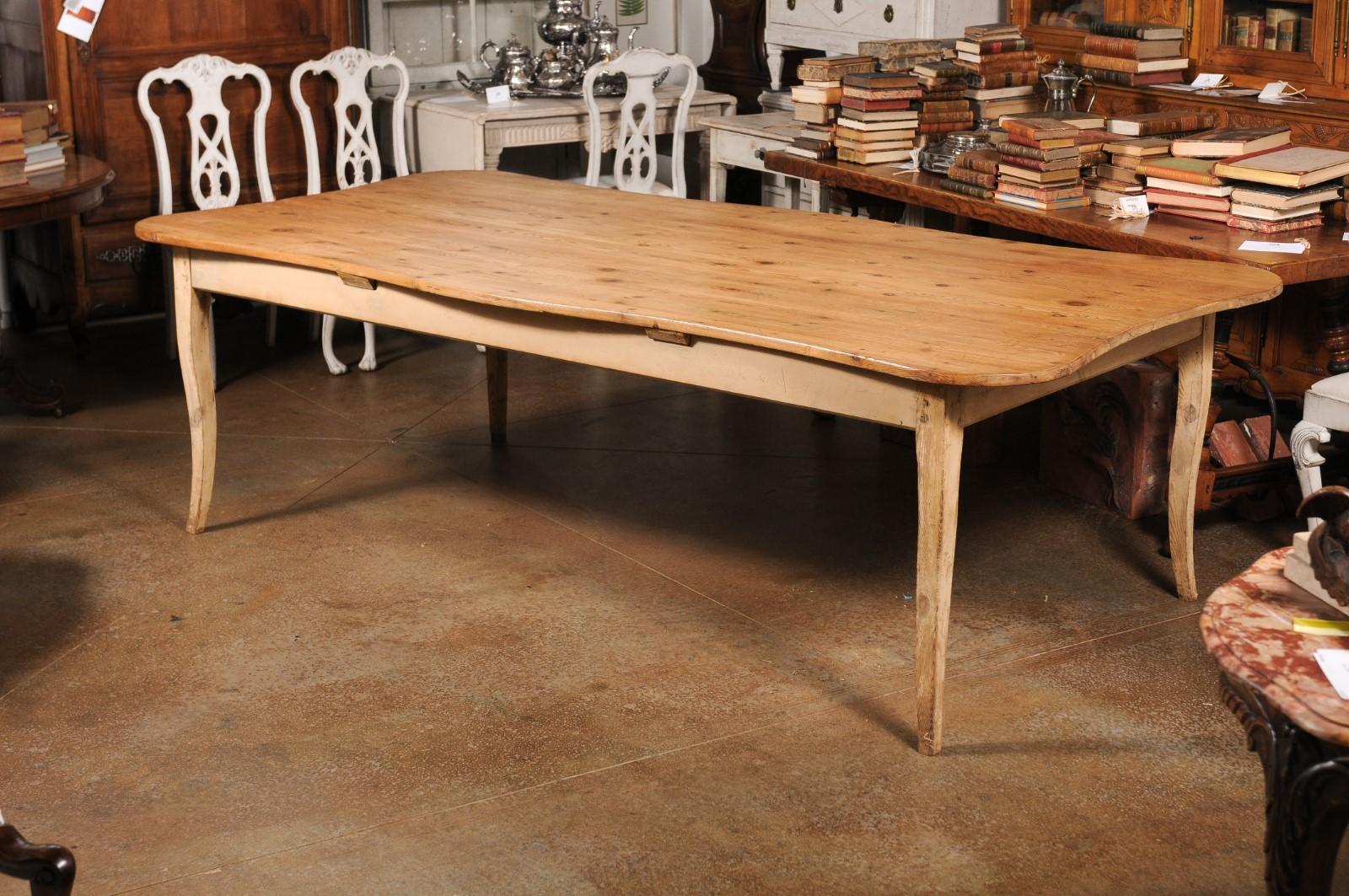 French Restauration 1820s Fir Wood Distressed Farm Table with Serpentine Top 1