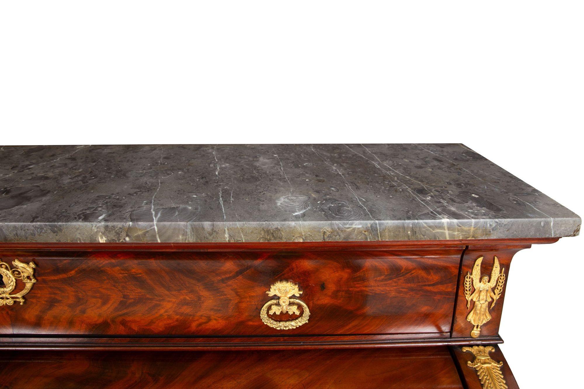French Restauration Antique Mahogany Cylinder Roll-Top Desk circa 1830 For Sale 7