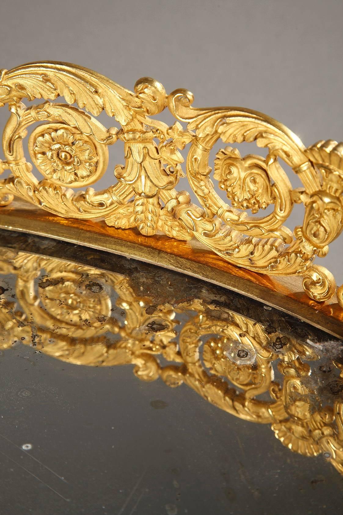 Early 19th Century French Restauration Centerpiece in Gilded Bronze