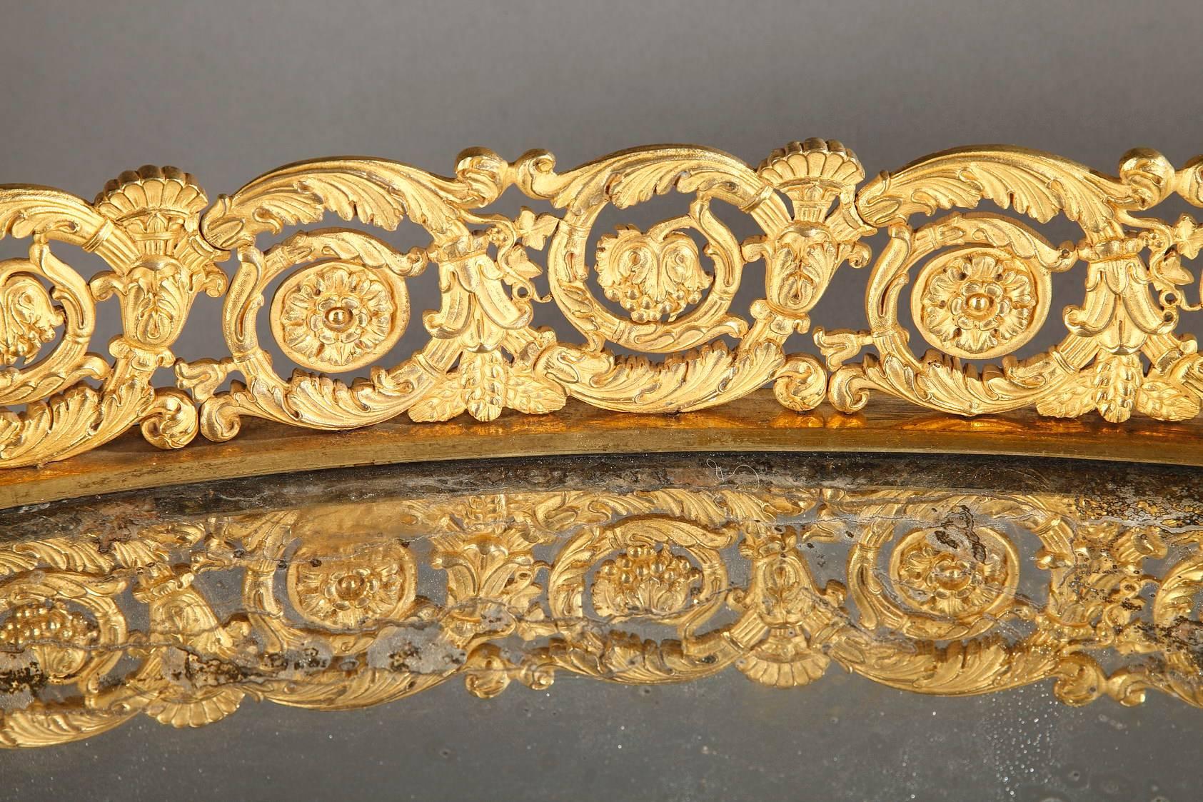 French Restauration Centerpiece in Gilded Bronze For Sale 5