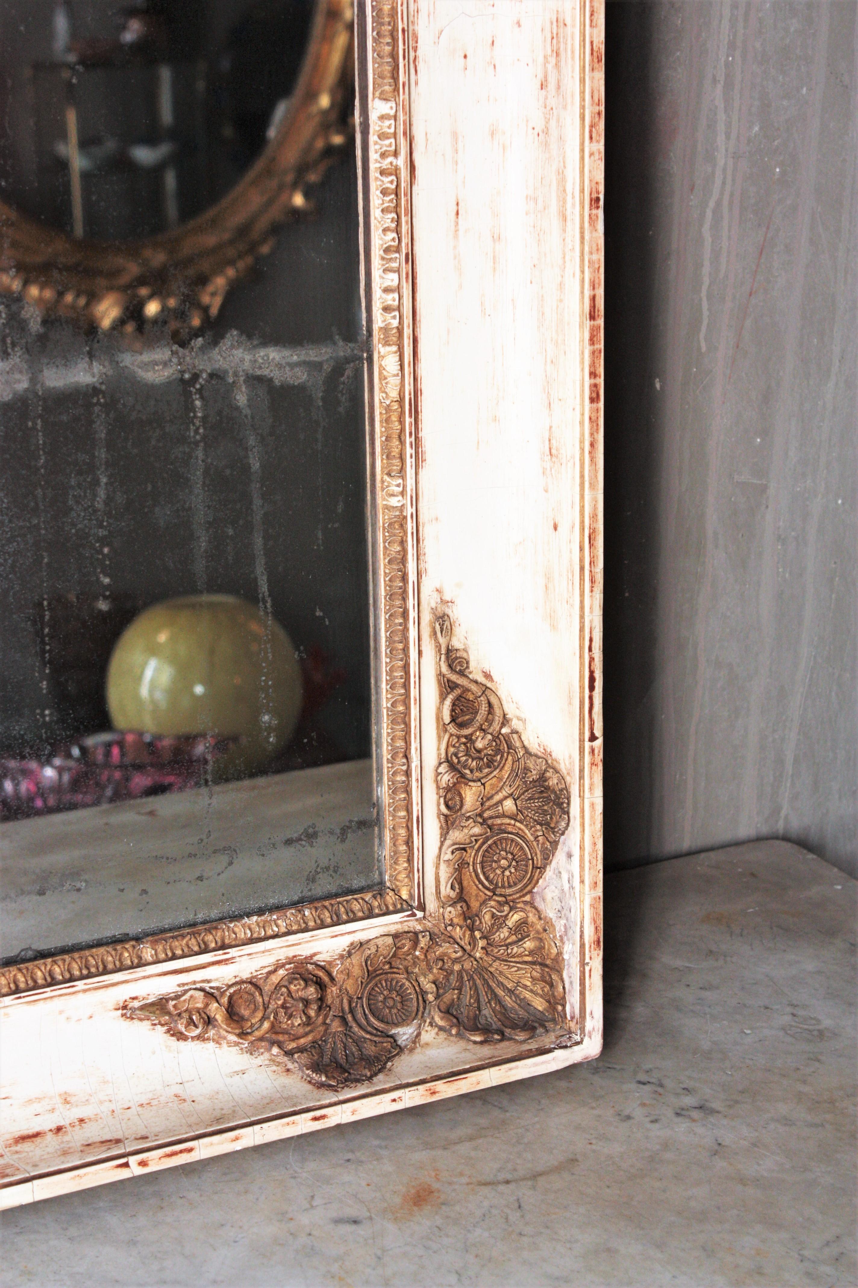 French Restauration Parcel Gilt Rectangular Wall Mirror For Sale 4
