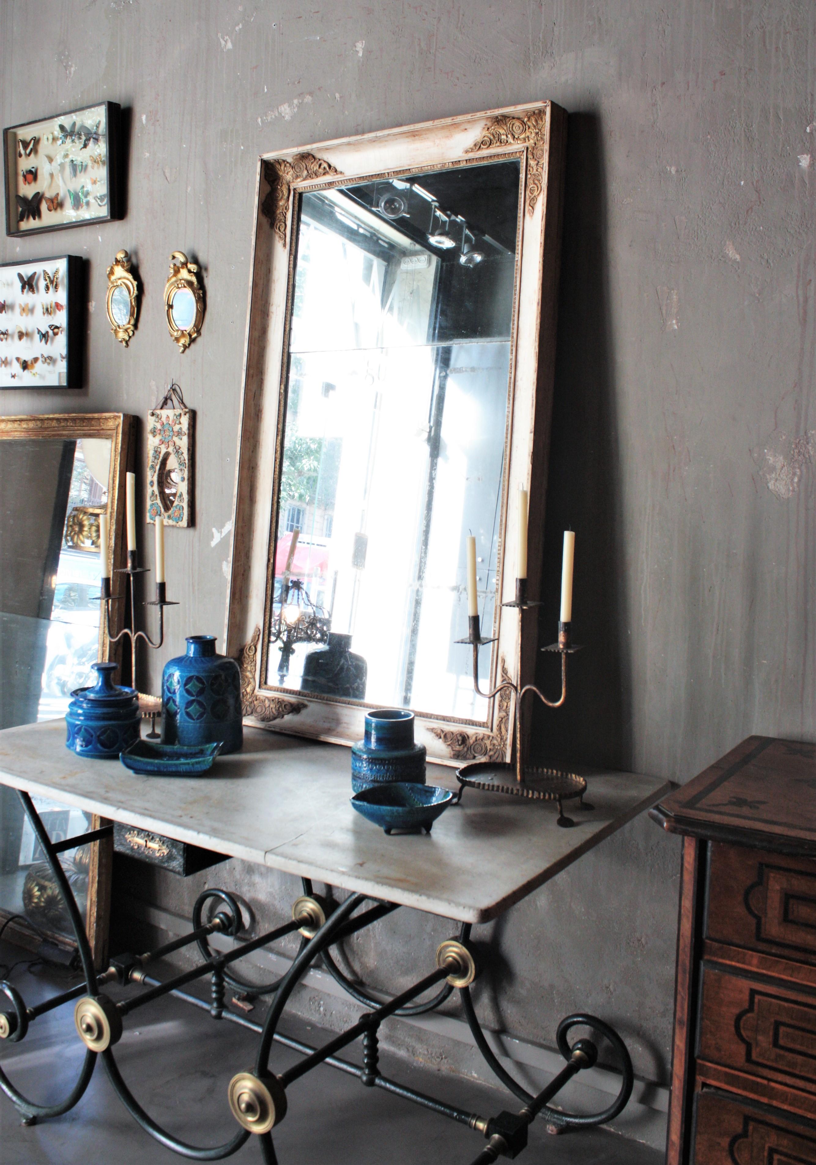 French Restauration Parcel Gilt Rectangular Wall Mirror For Sale 1