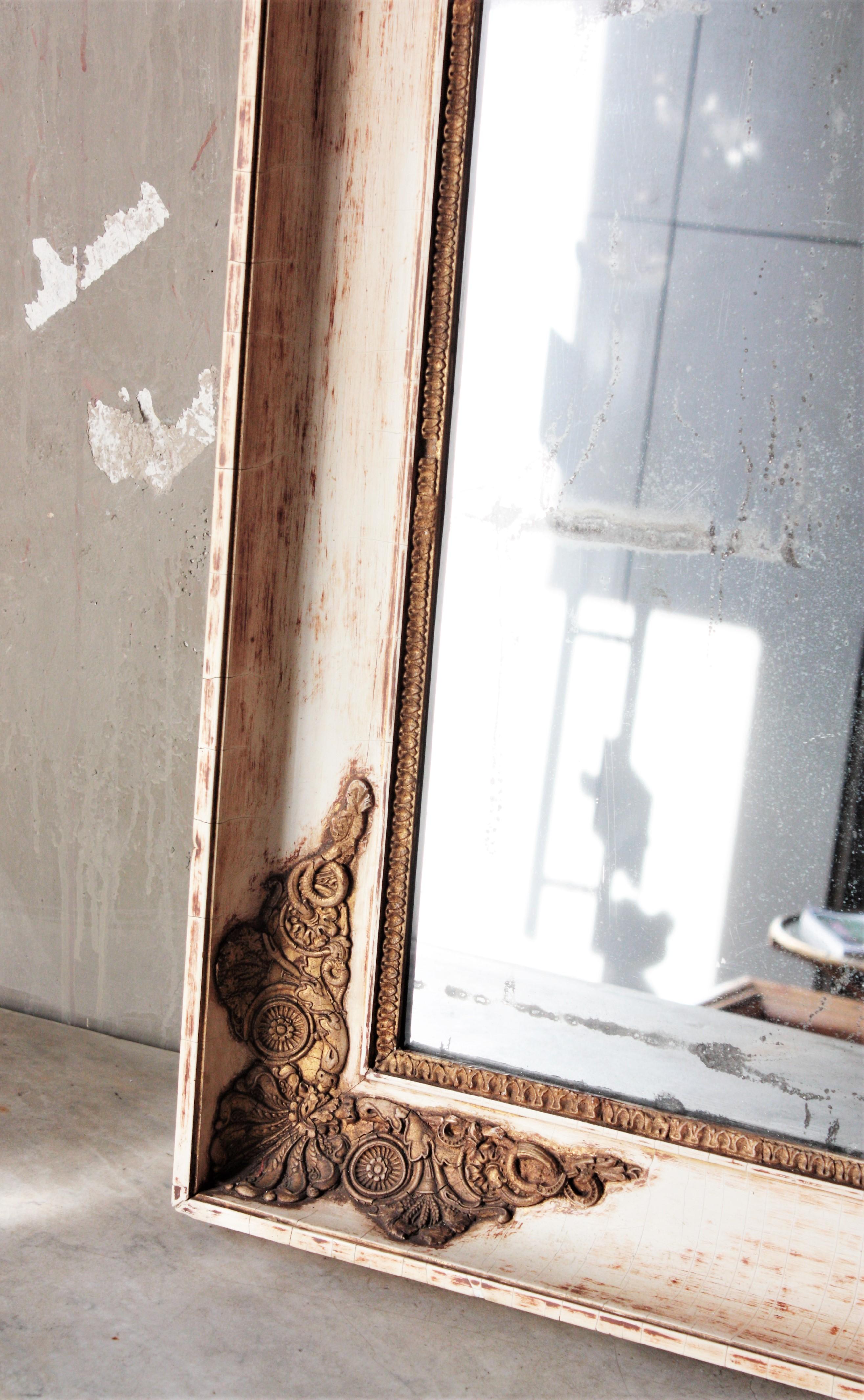 French Restauration Parcel Gilt Rectangular Wall Mirror For Sale 3