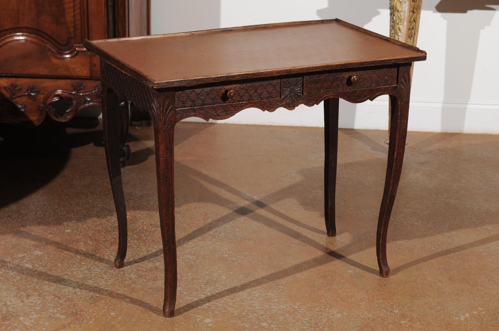 French Restauration Period Early 19th Century Oak Side Table with Diamond Motifs In Good Condition In Atlanta, GA