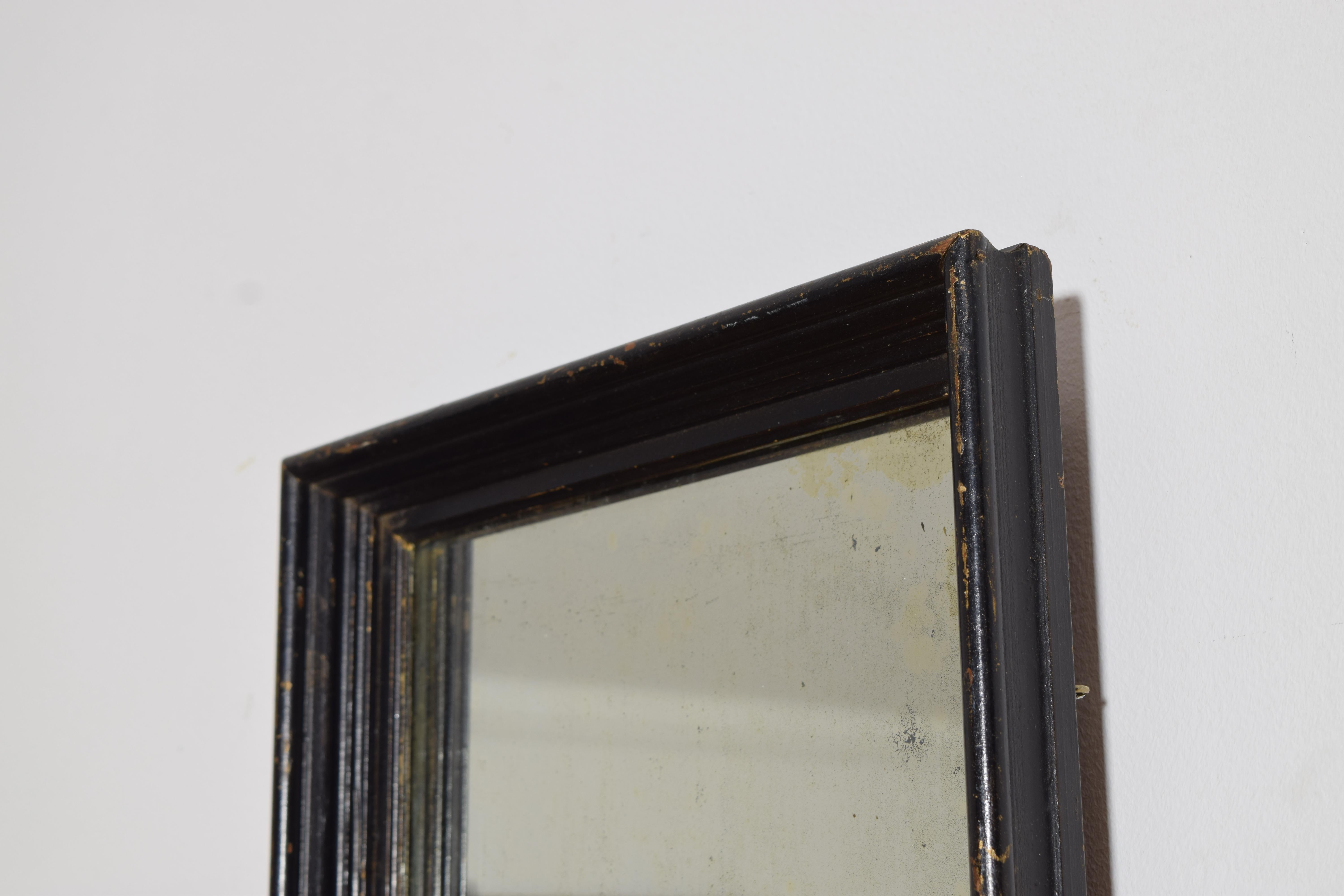 Miroir moulé et ébonisé de la période de la Restauration, du début au milieu du 19e siècle Bon état - En vente à Atlanta, GA