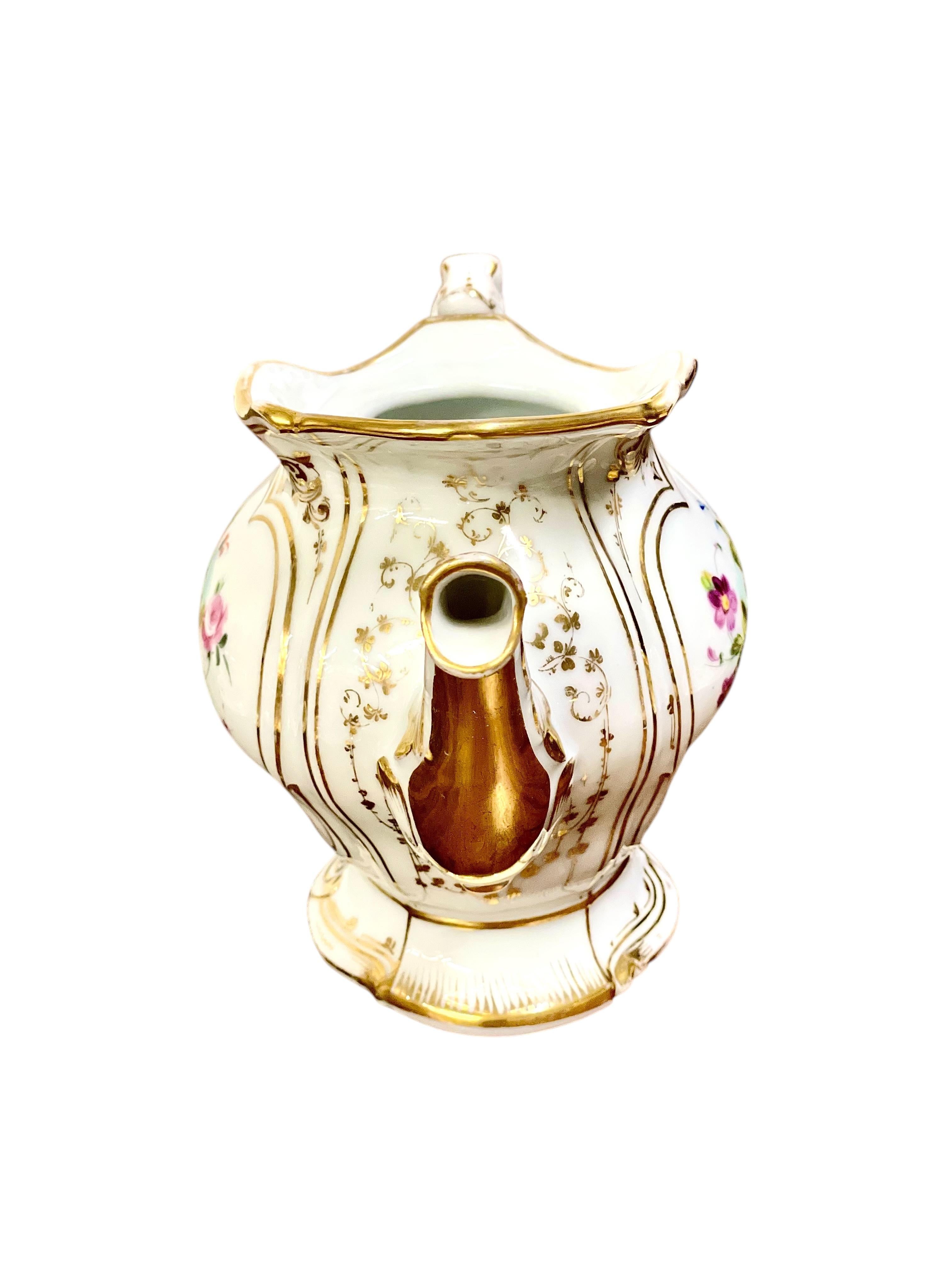 French Restauration Period Paris Porcelain Tea Set, Hand-Painted Gilded Accents For Sale 11