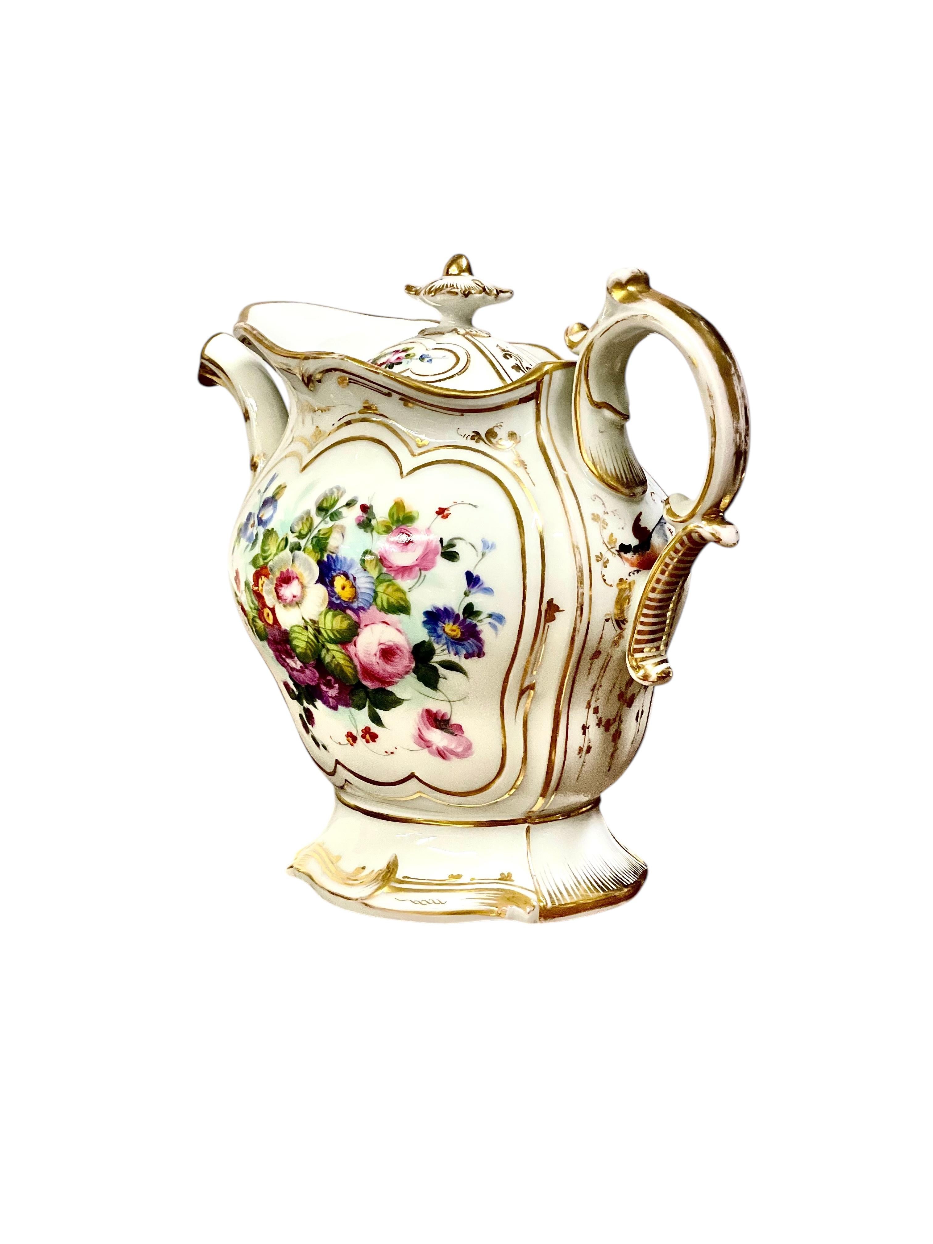 French Restauration Period Paris Porcelain Tea Set, Hand-Painted Gilded Accents For Sale 4