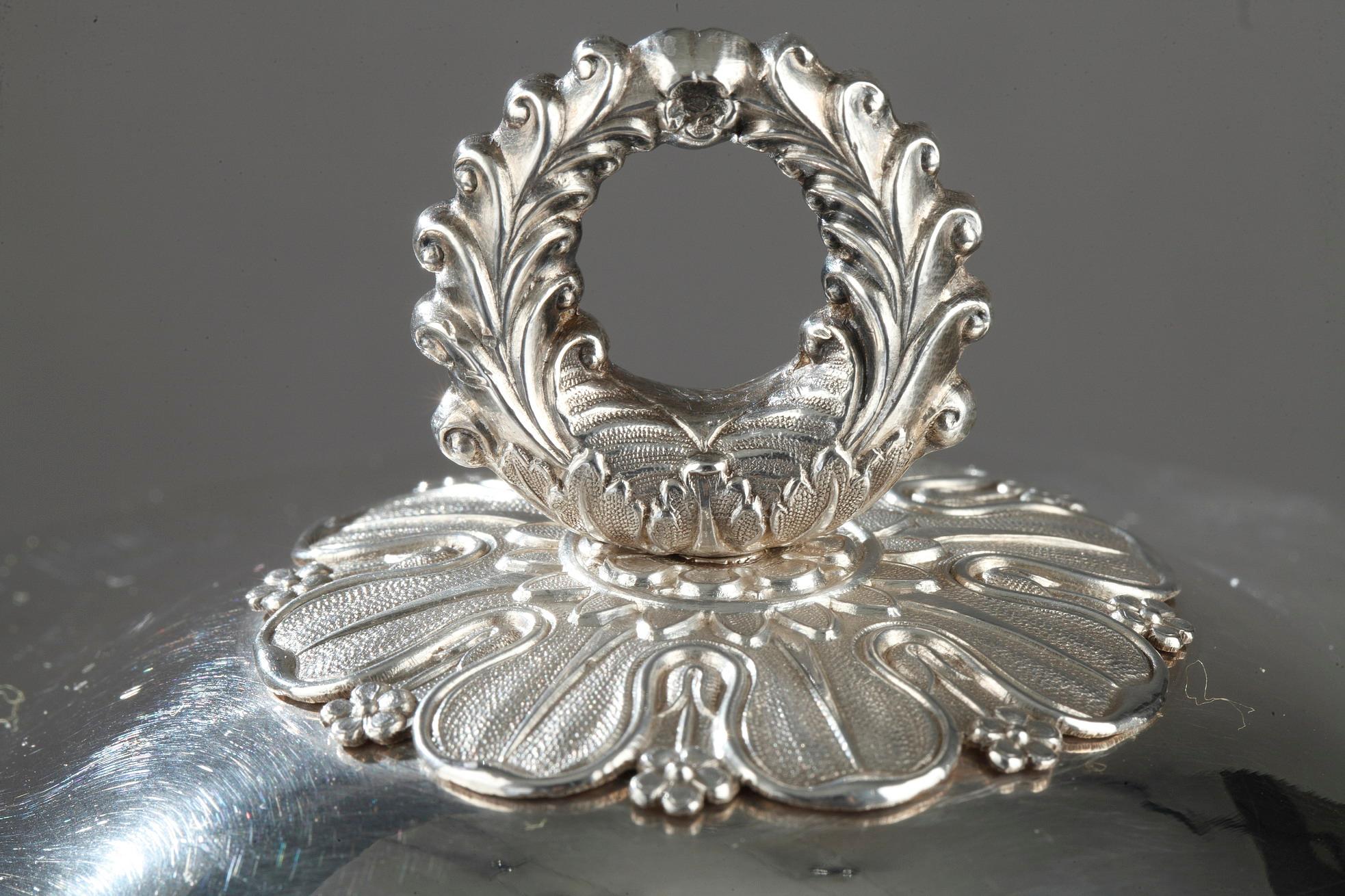 French Restauration Silver and Crystal Candy Dish For Sale 10