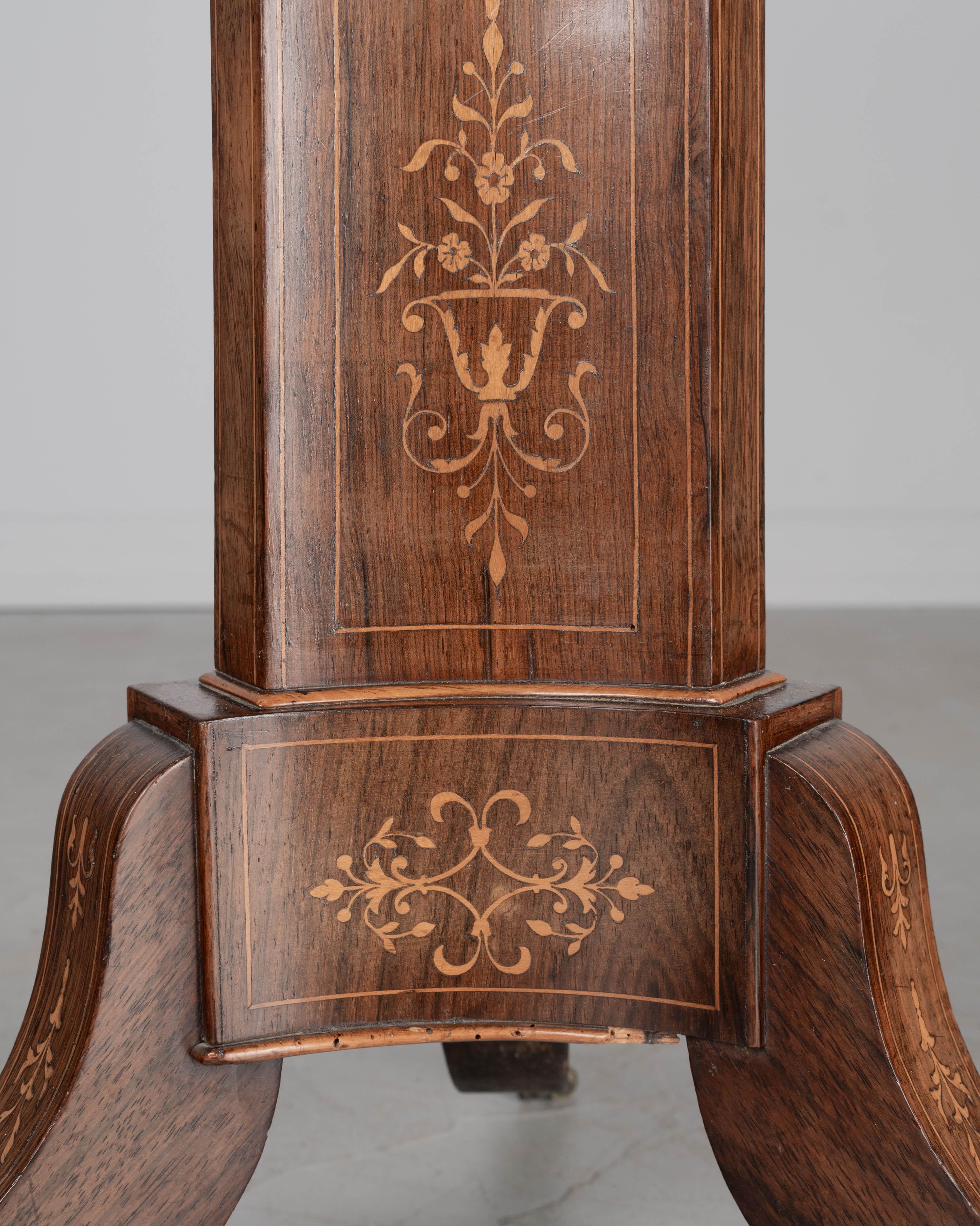 Guéridon ou table de centre de style Restauration en vente 2