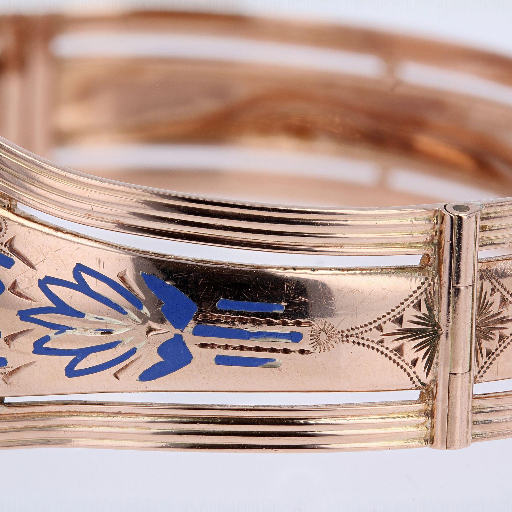 French Restoration 19th Century Diamonds Enamel 18 Karat Gold Bangle Bracelet For Sale 1