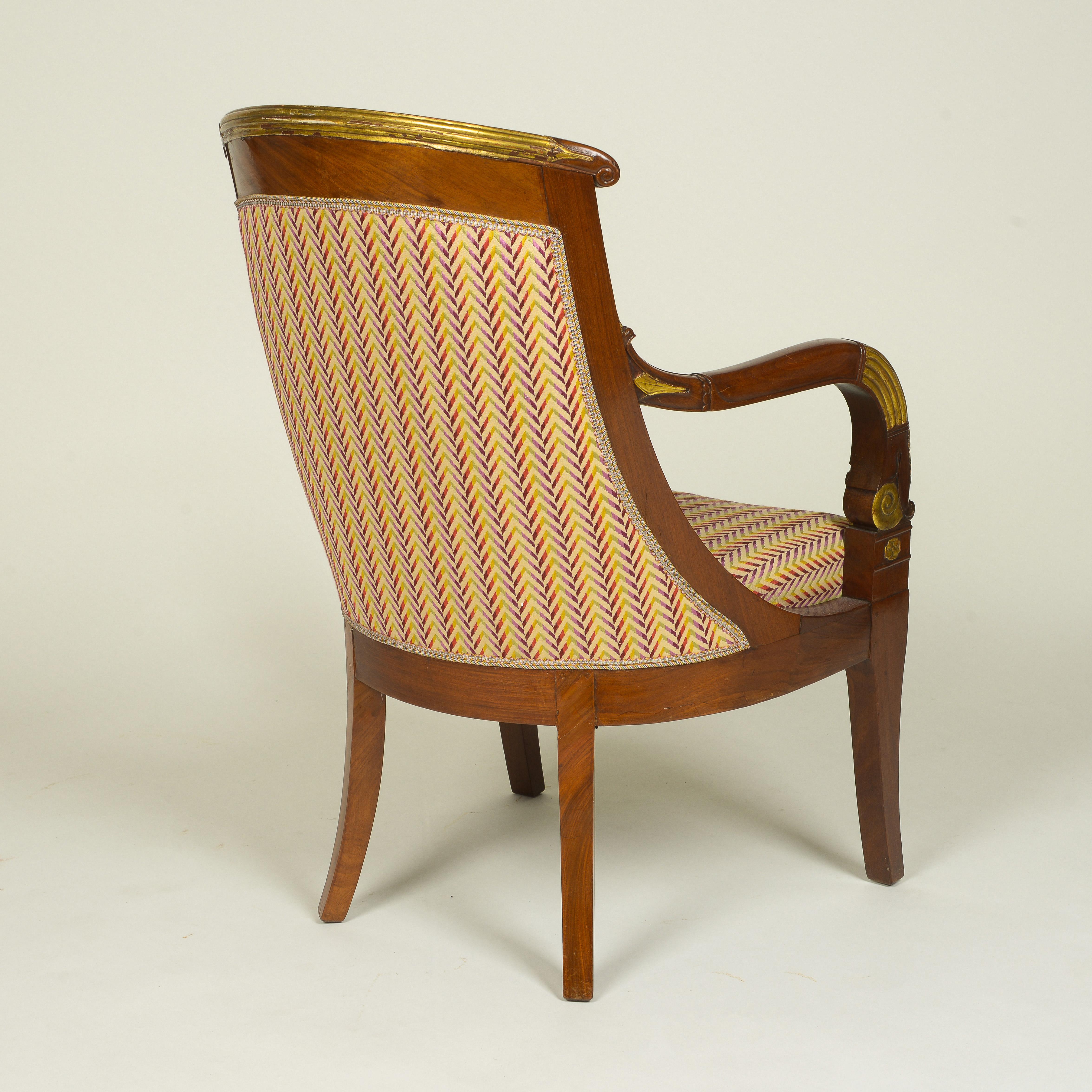 French Restoration Mahogany and Parcel Gilt Armchair In Excellent Condition For Sale In New York, NY