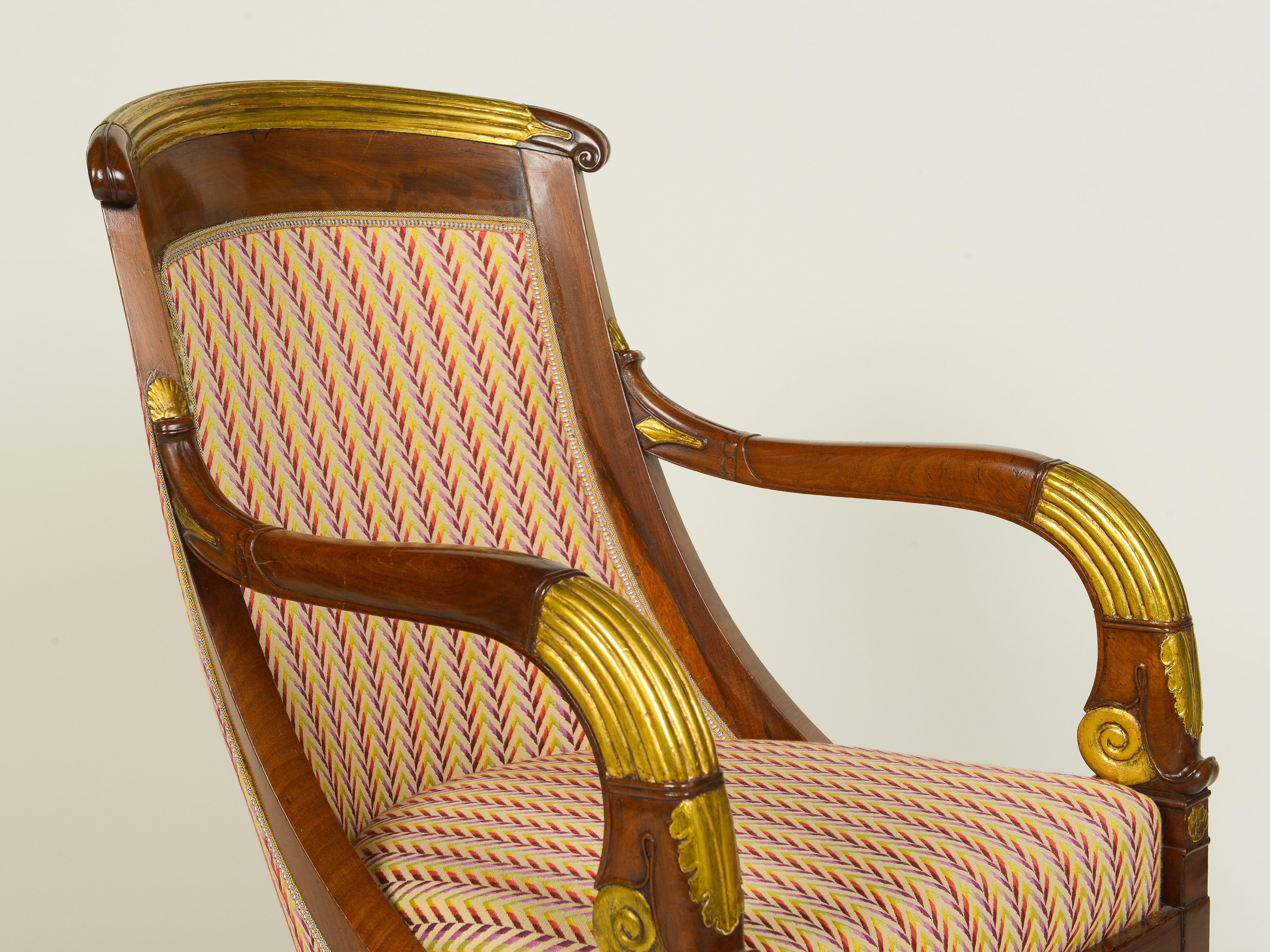 French Restoration Mahogany and Parcel Gilt Armchair For Sale 1
