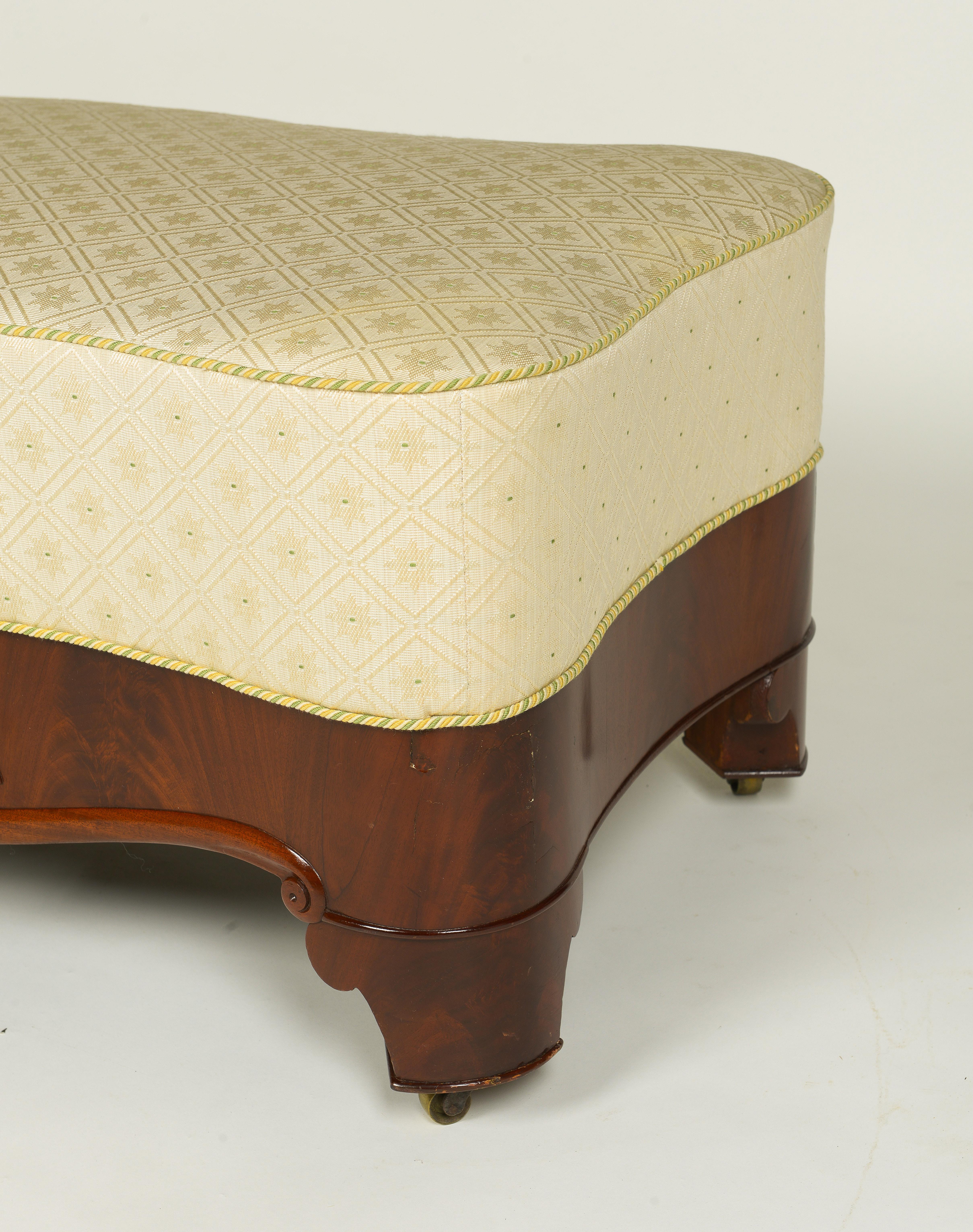 Brass French Restoration Mahogany and Upholstered Serpentine Bench For Sale