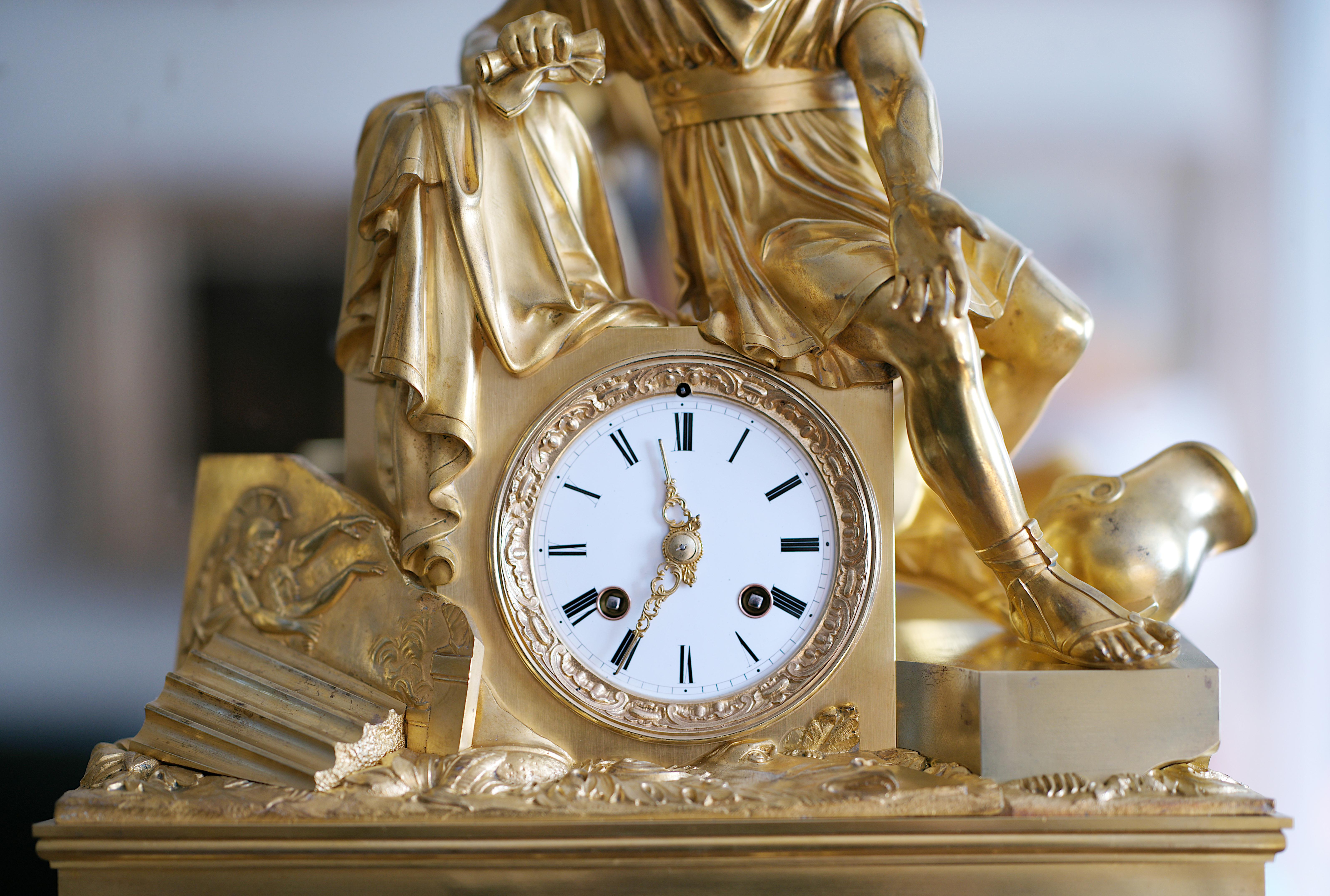 Bronze French Restoration Mantel Clock set, 1820-1830s For Sale