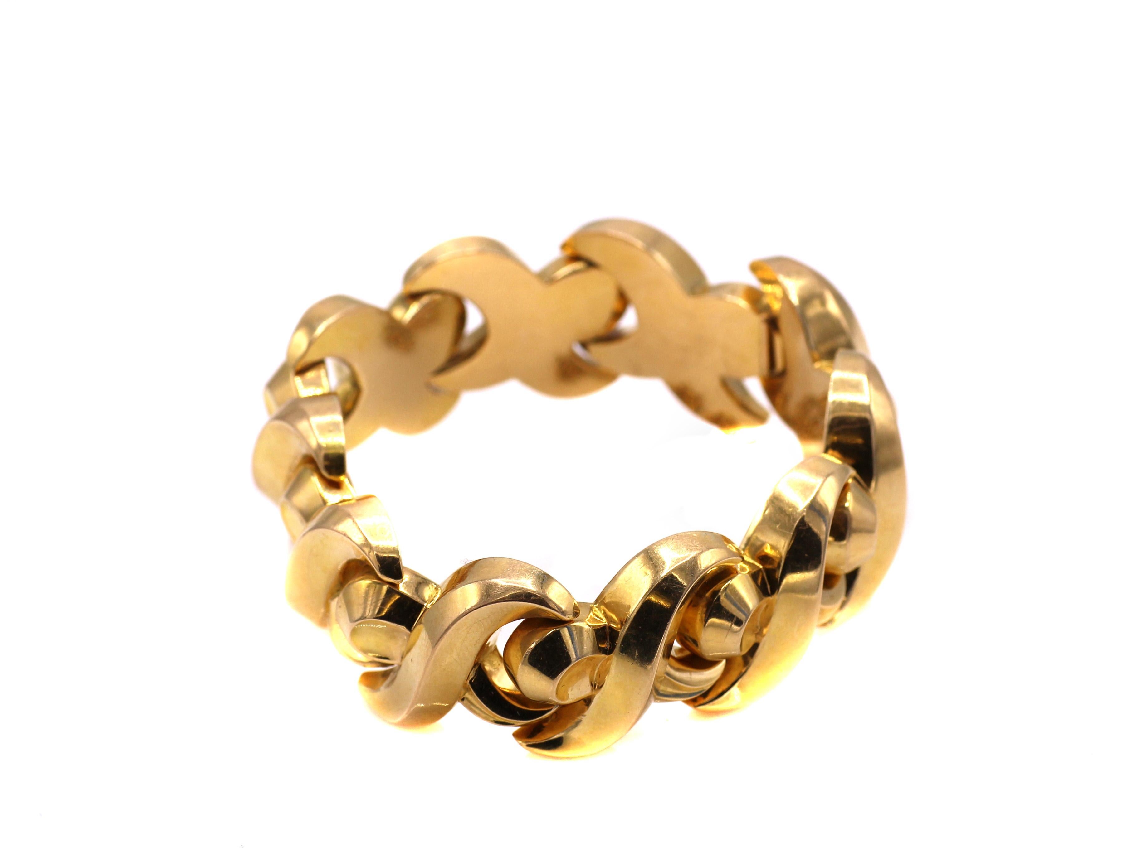 French Retro 18 Karat Gold Bracelet In Excellent Condition For Sale In New York, NY