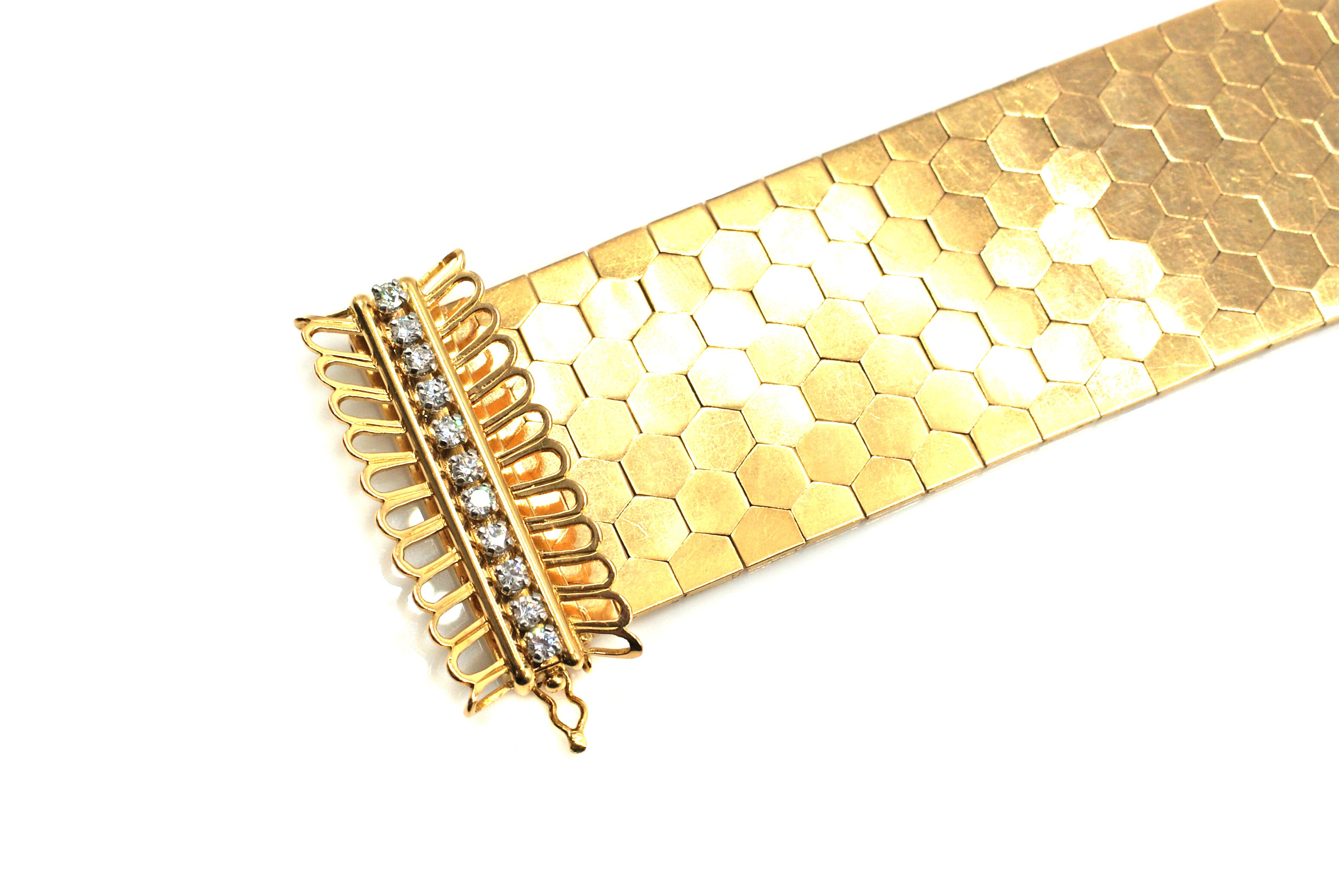 Armband aus 18 Karat Gelbgold mit Diamantschnalle im Retro-Stil im Zustand „Hervorragend“ im Angebot in New York, NY