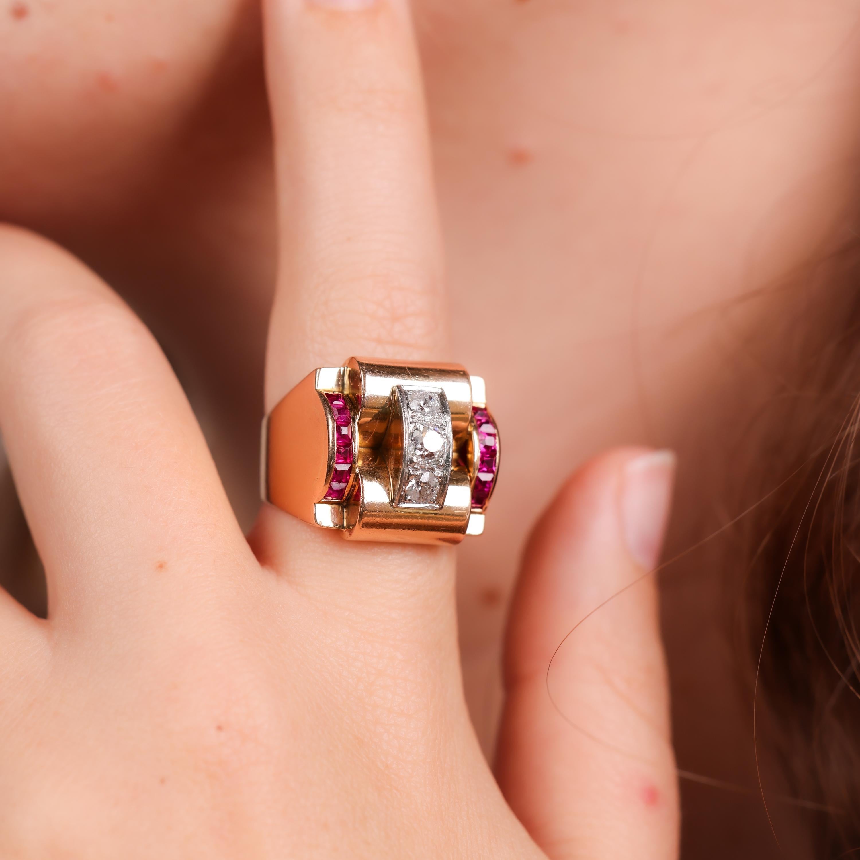 French retro 18k rose gold diamond synthetic ruby tank ring In Excellent Condition For Sale In Beverly Hills, CA