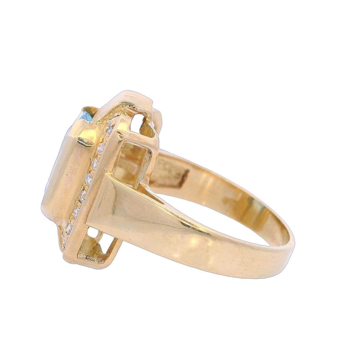 Französischer Retro-Ring aus 18 Karat Gold mit Aquamarin und Diamanten aus dem Jahr 1940 im Zustand „Hervorragend“ im Angebot in Aventura, FL