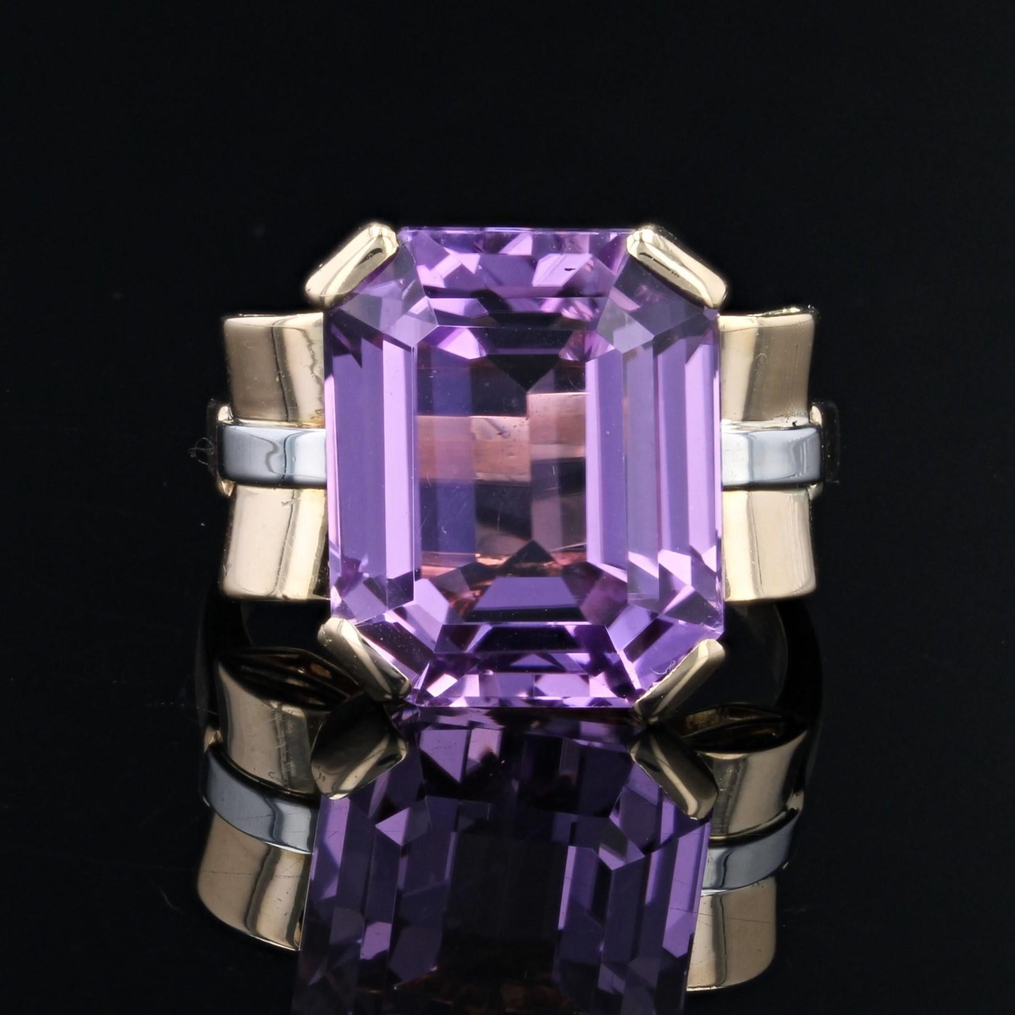 Women's French Retro 1950s 11.29 Carats Kunzite 18 Karat Yellow Gold Cocktail Ring For Sale