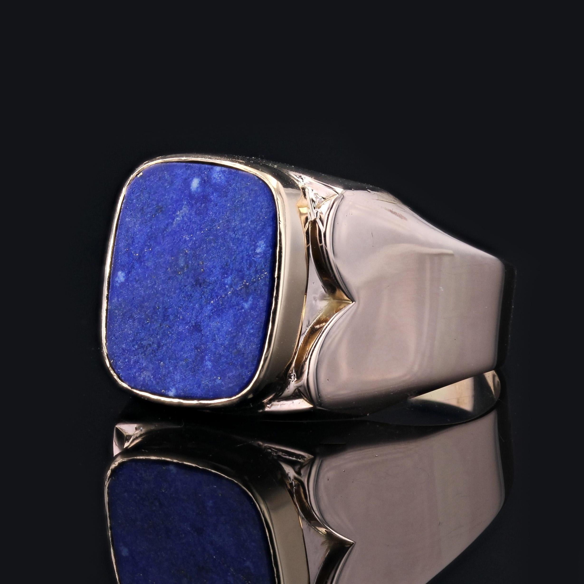 French Retro 1950s Lapis Lazuli 18 Karat Yellow Gold Signet Ring For Sale 2