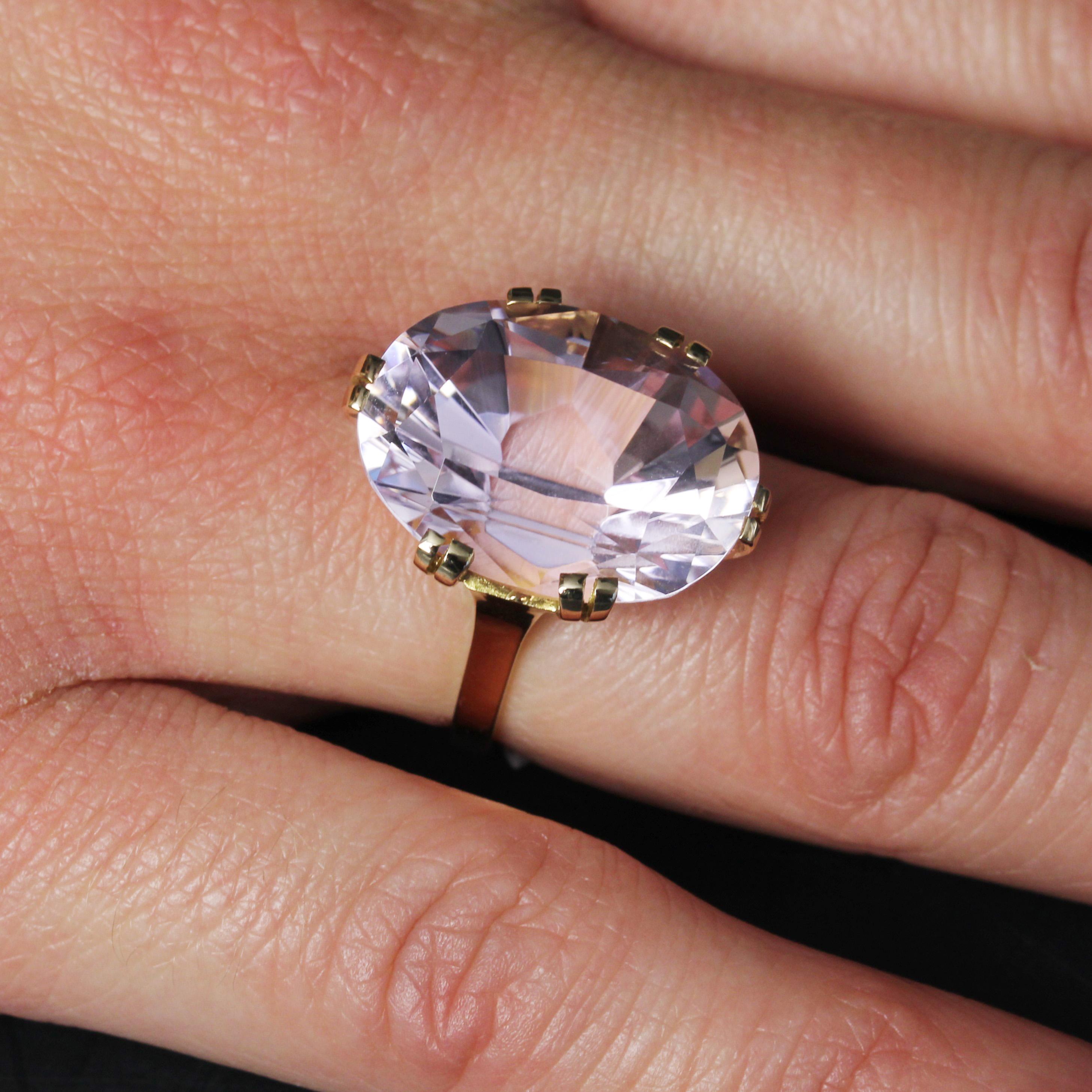 French Retro 1960s 17.71 Carats Kunzite 18 Karat Rose Gold Cocktail Ring For Sale 5