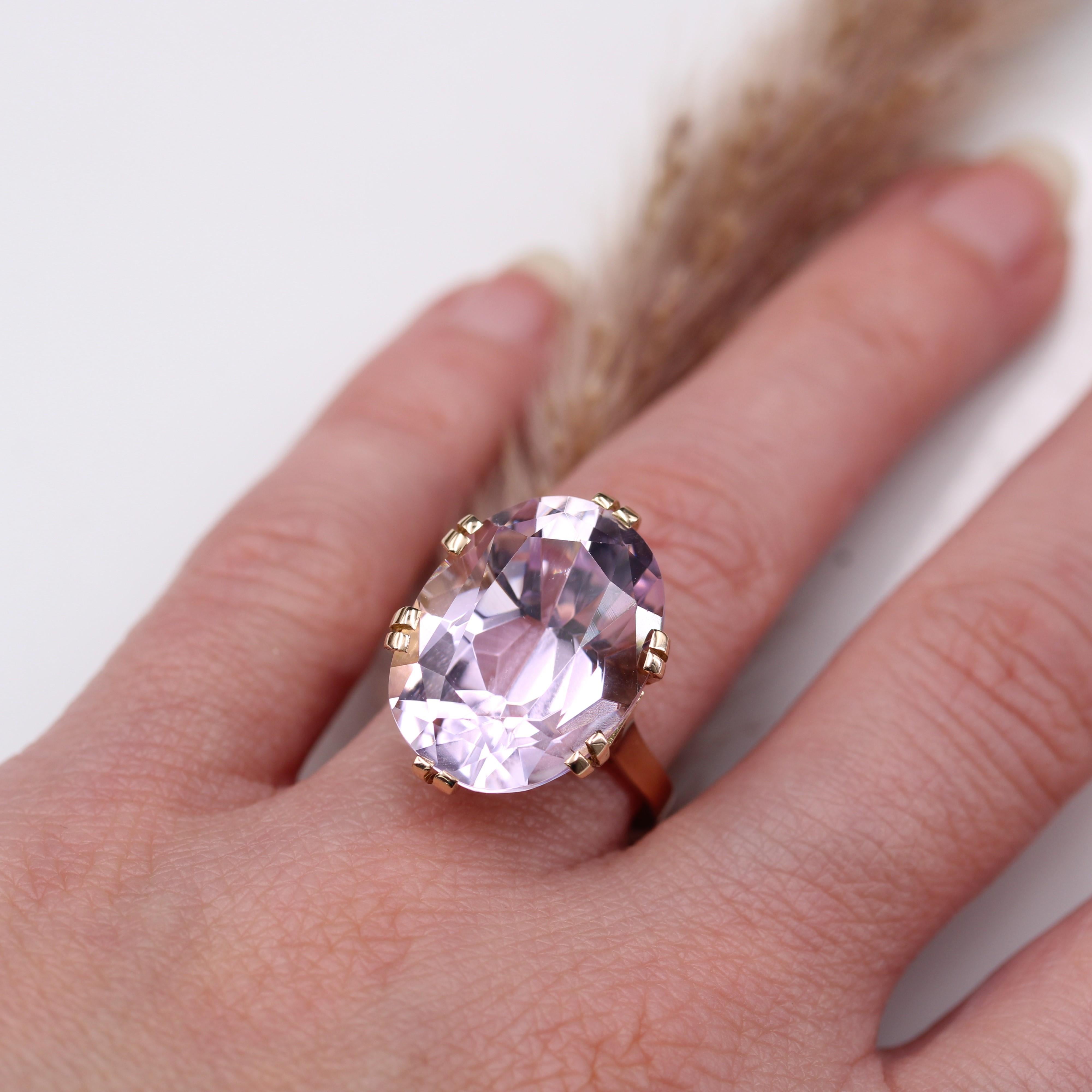 French Retro 1960s 17.71 Carats Kunzite 18 Karat Rose Gold Cocktail Ring For Sale 9