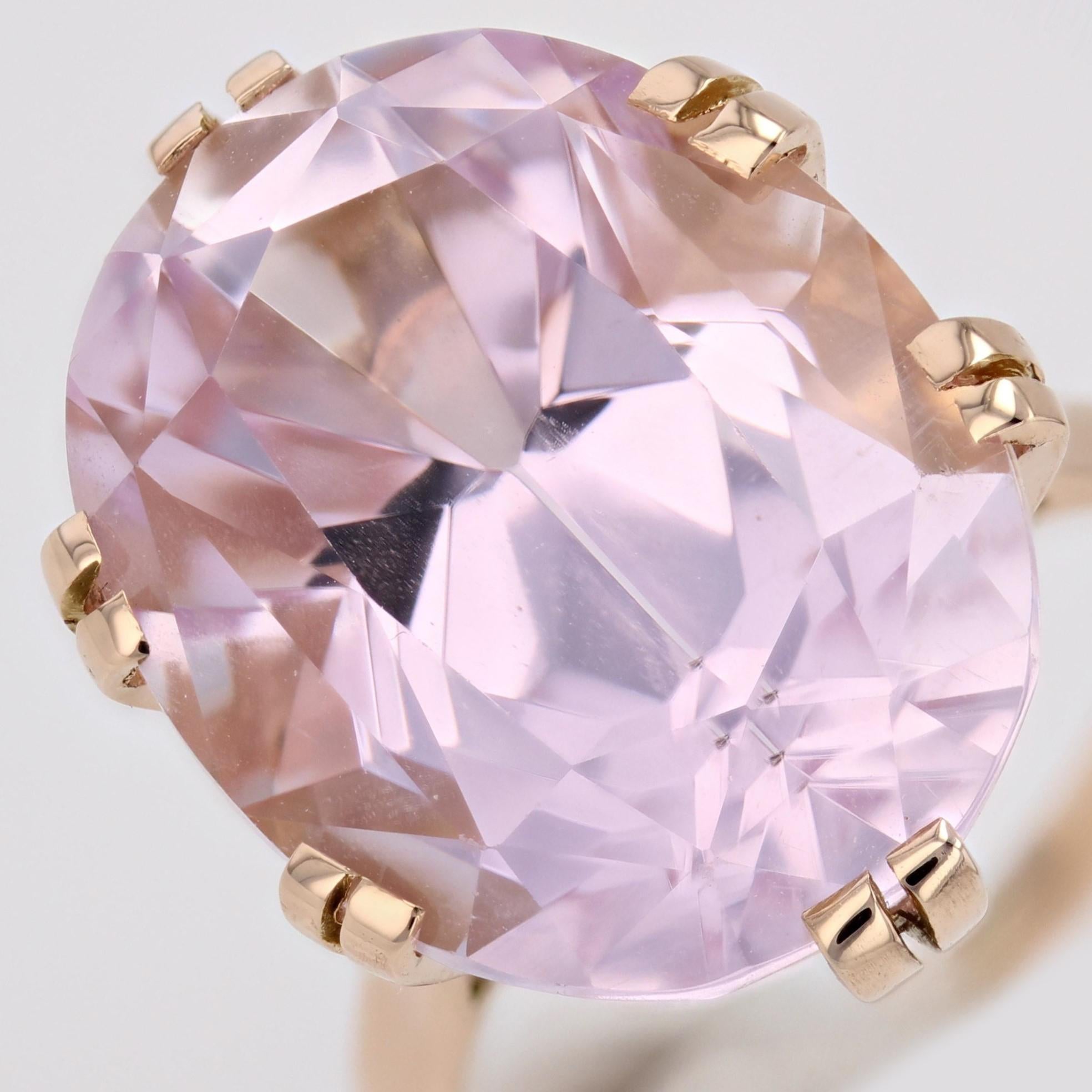French Retro 1960s 17.71 Carats Kunzite 18 Karat Rose Gold Cocktail Ring For Sale 4