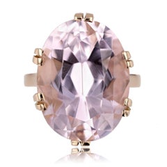 French Retro 1960s 17.71 Carats Kunzite 18 Karat Rose Gold Cocktail Ring