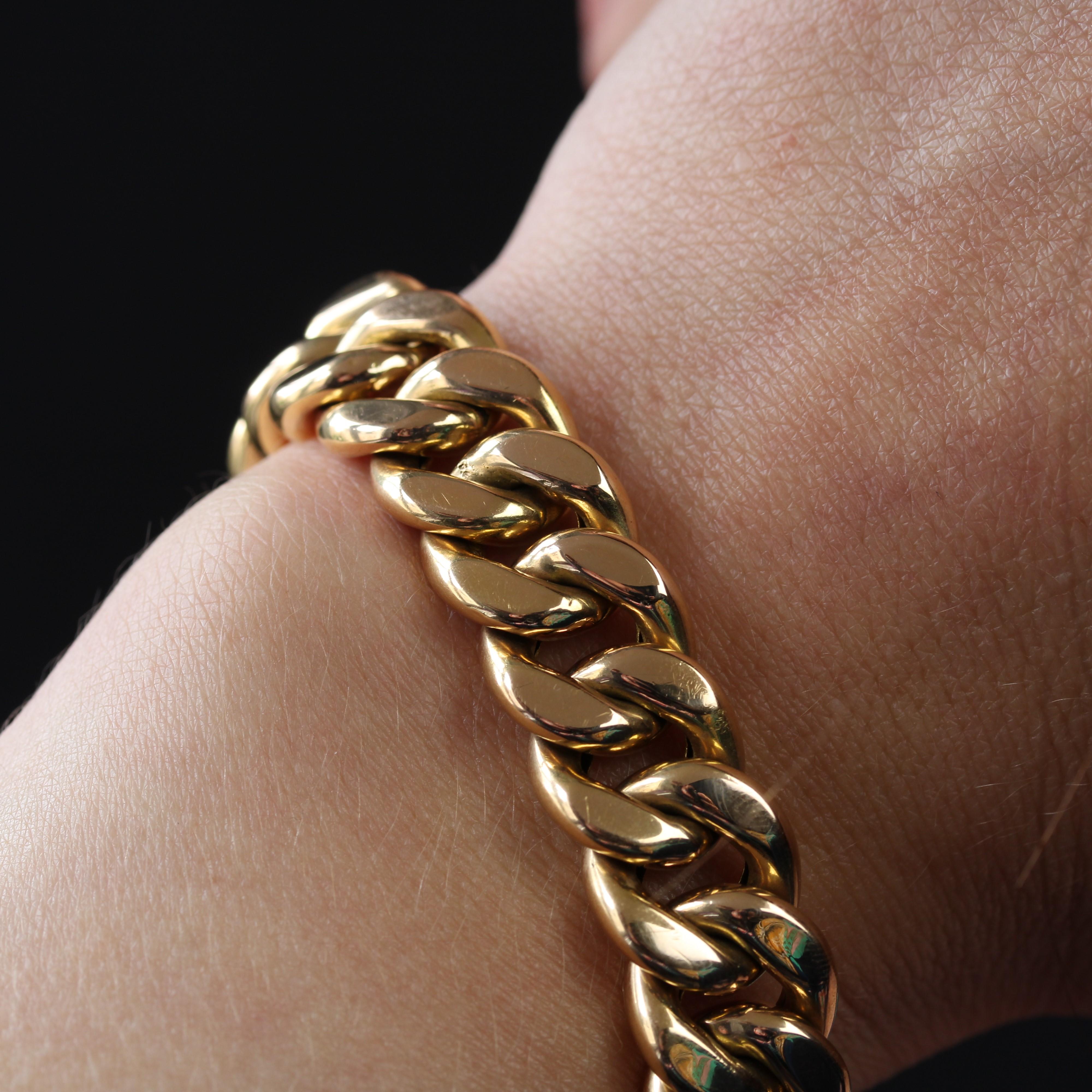 French Retro 1960s 18 Karat Yellow Gold Curb Bracelet For Sale 2