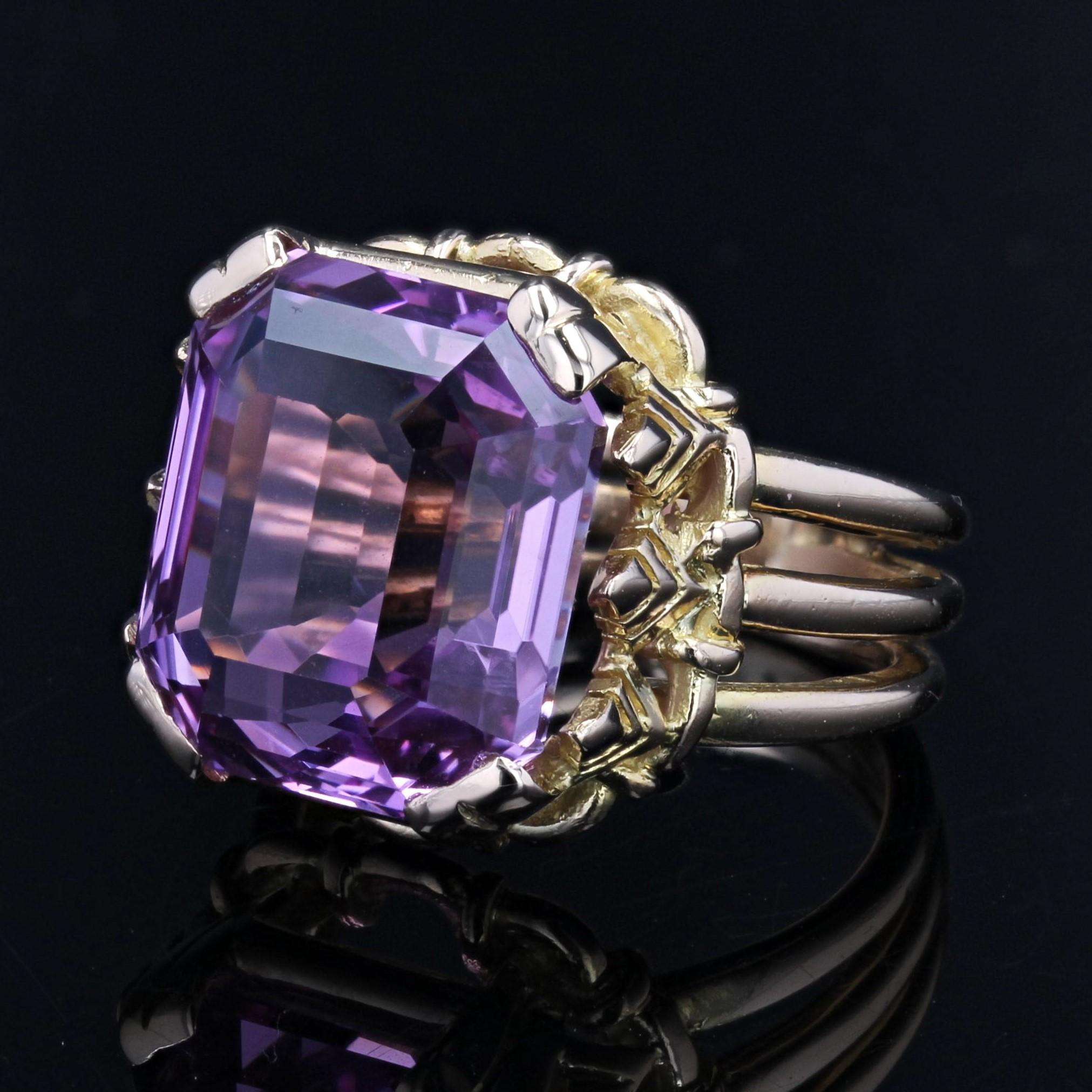 French Retro 1960s 19.39 Carats Kunzite 18 Karat Yellow Gold Cocktail Ring For Sale 2