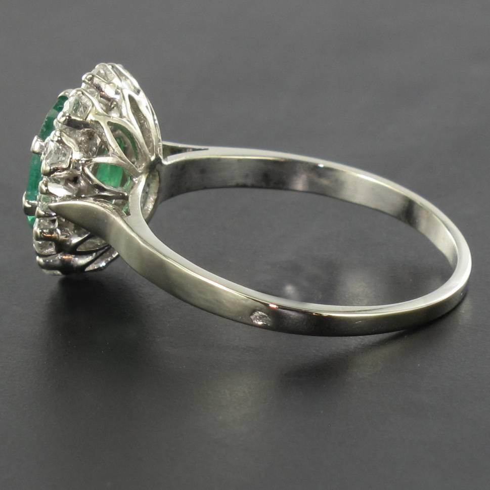 French Retro 1960s Emerald Diamond White Gold Pompadour Engagement Ring  In New Condition In Poitiers, FR
