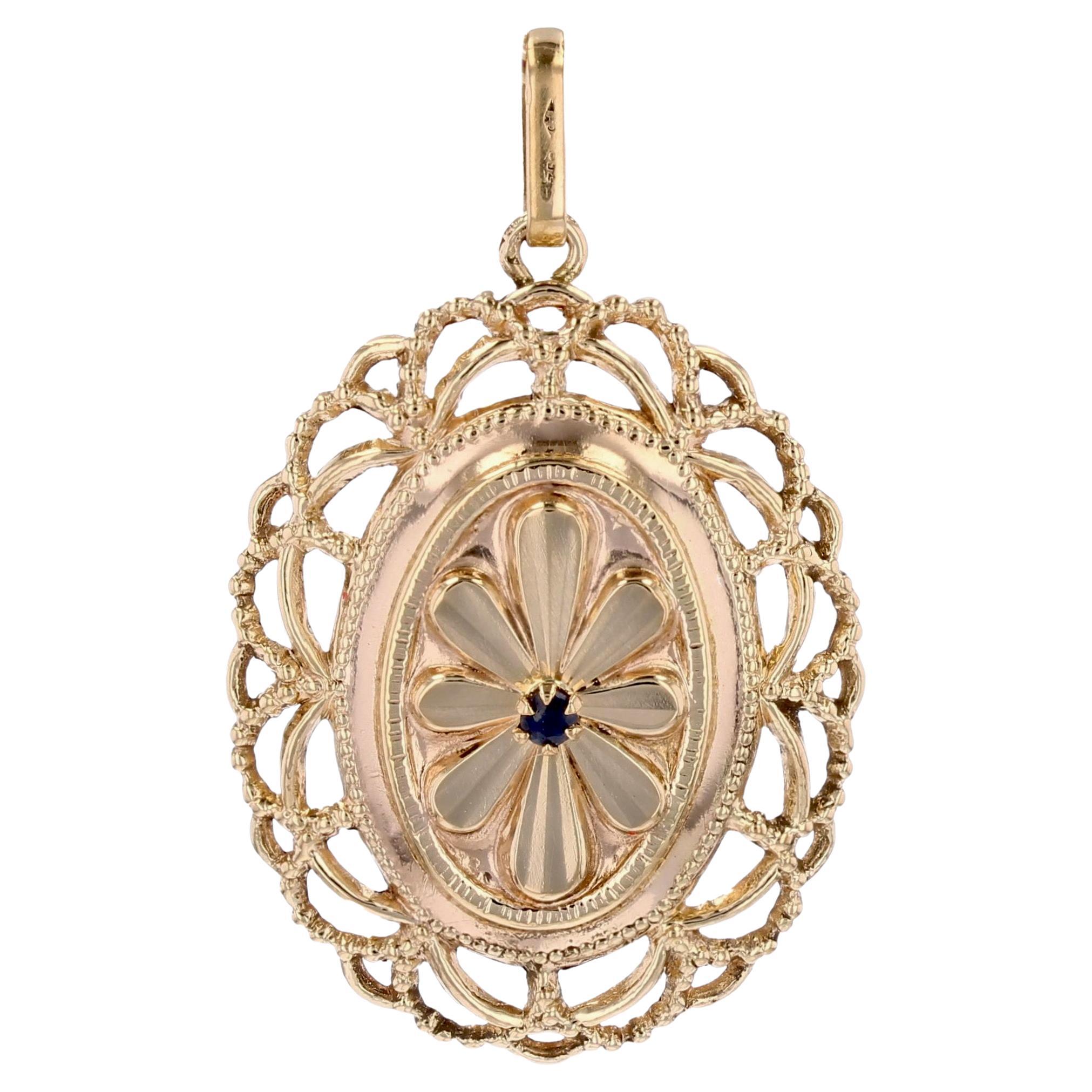 French Retro 1960s Sapphire 18 Karat Yellow Gold Oval Shaped Pendant