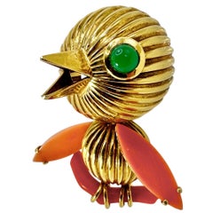 French Retro  "Bird On A Branch" Brooch in 18K Yellow Gold, Coral & Chrysoprase