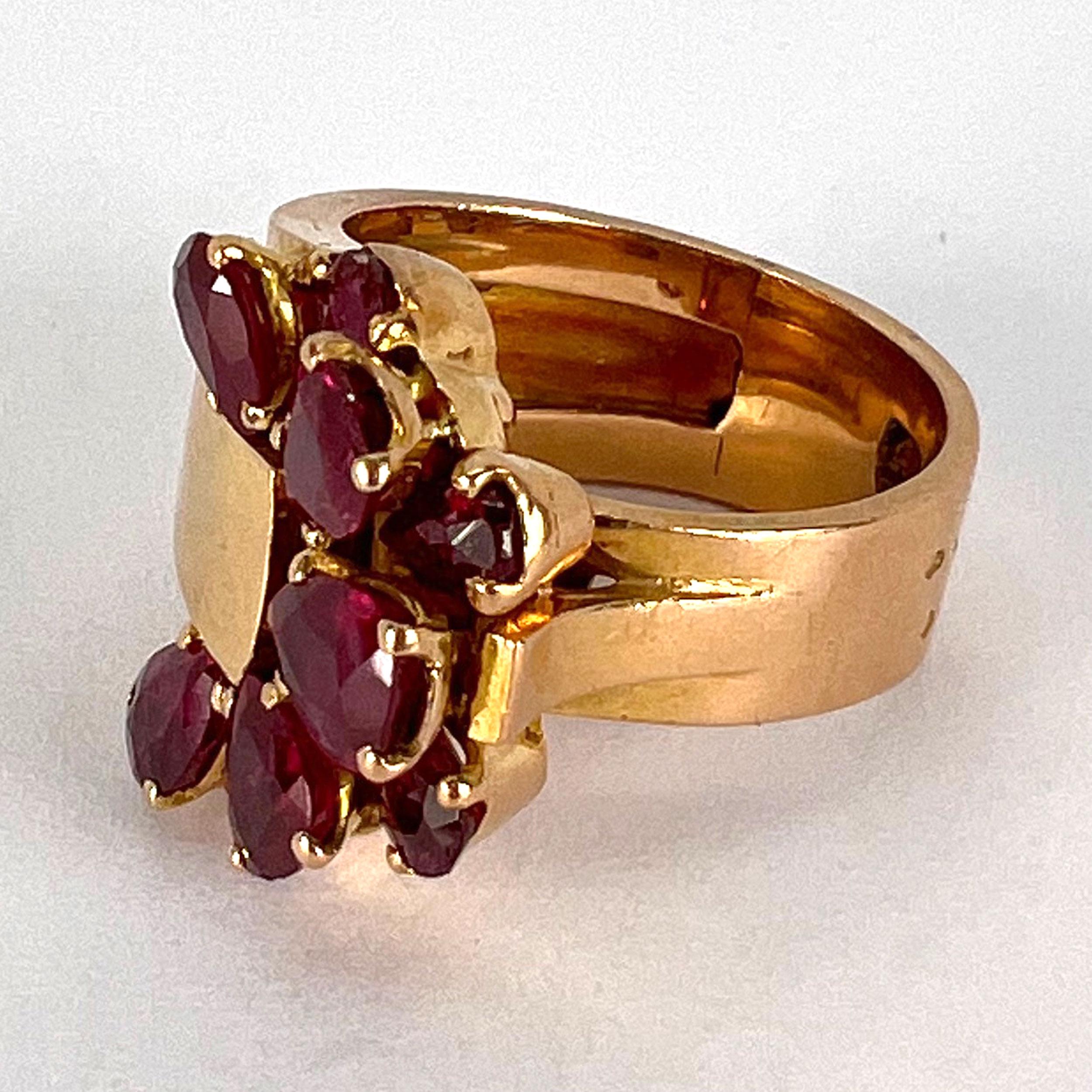 French Retro Buckle 18K Yellow Gold Ruby Ring For Sale 3