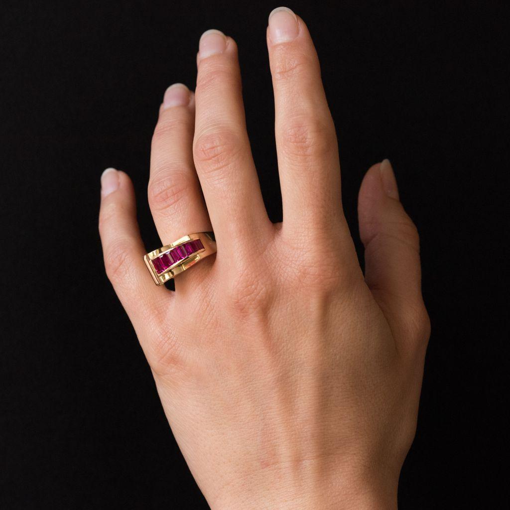 French Retro Calibrated Ruby Gold Tank Ring 3