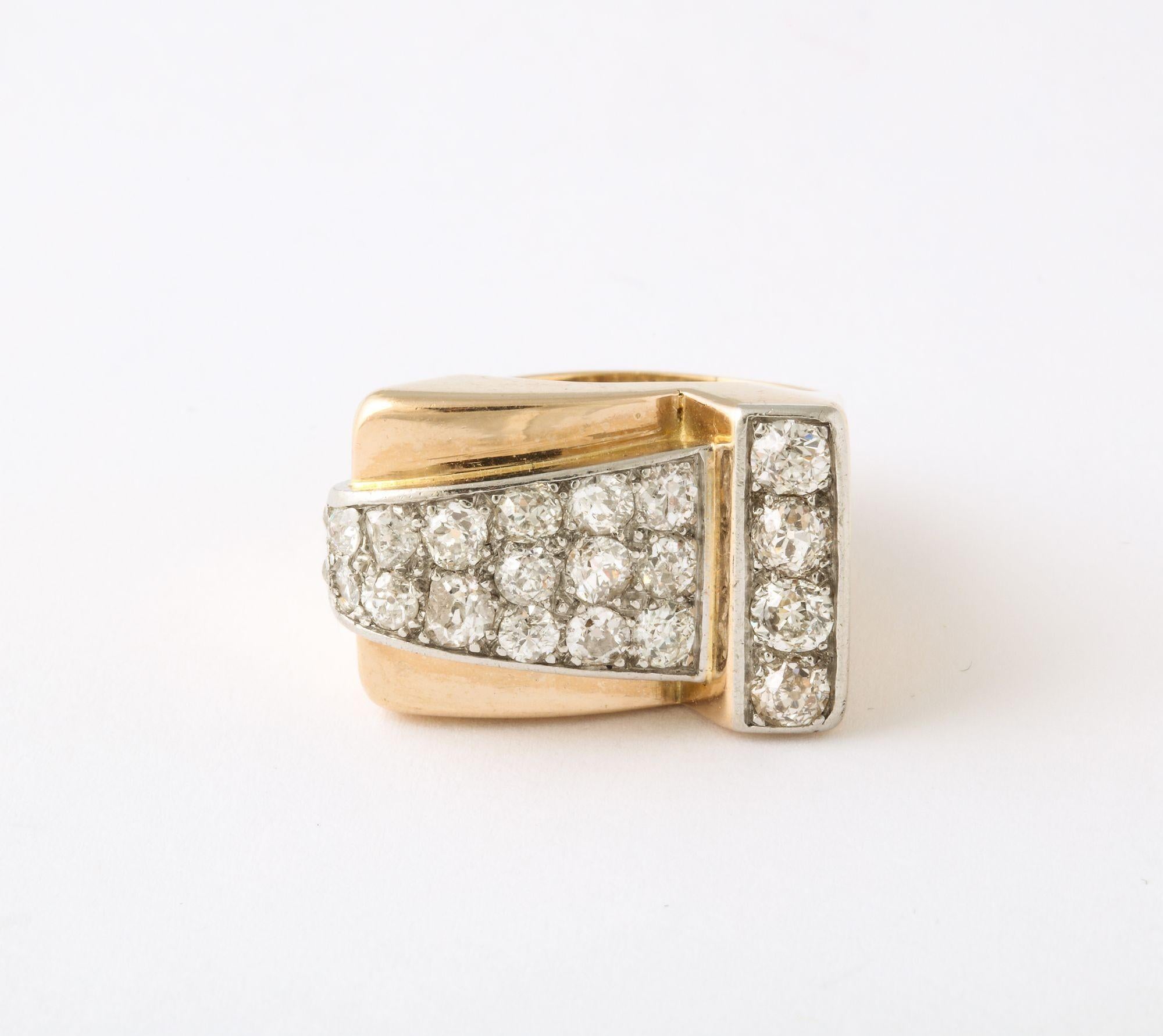 A classic early retro 18 k Gold ring with 2.50 cts of mine and European cut diamonds 