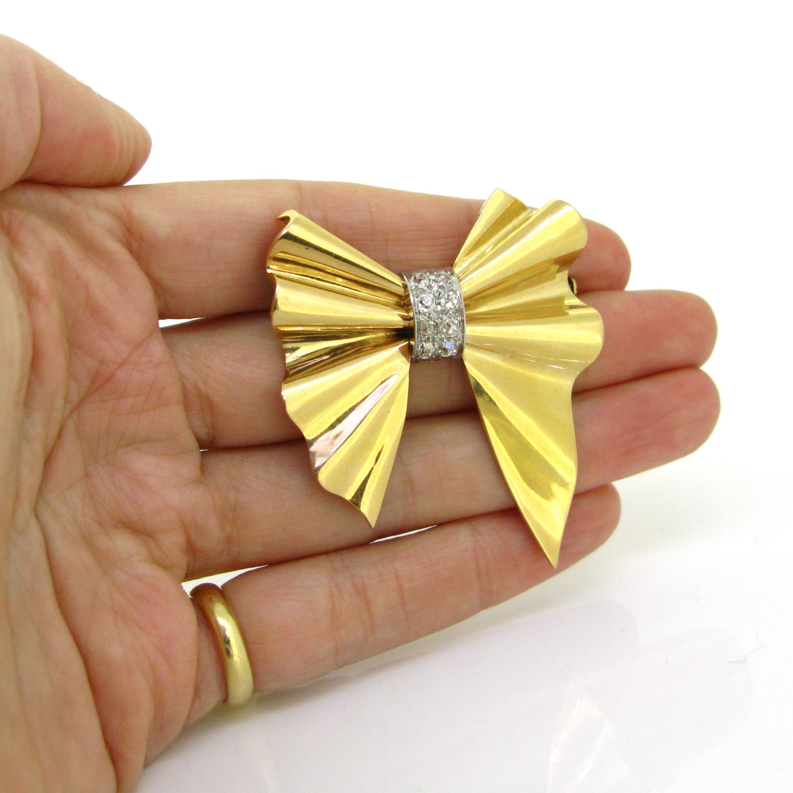 Women's or Men's French Retro Diamond Bow Ribbon Gold Platinum Brooch