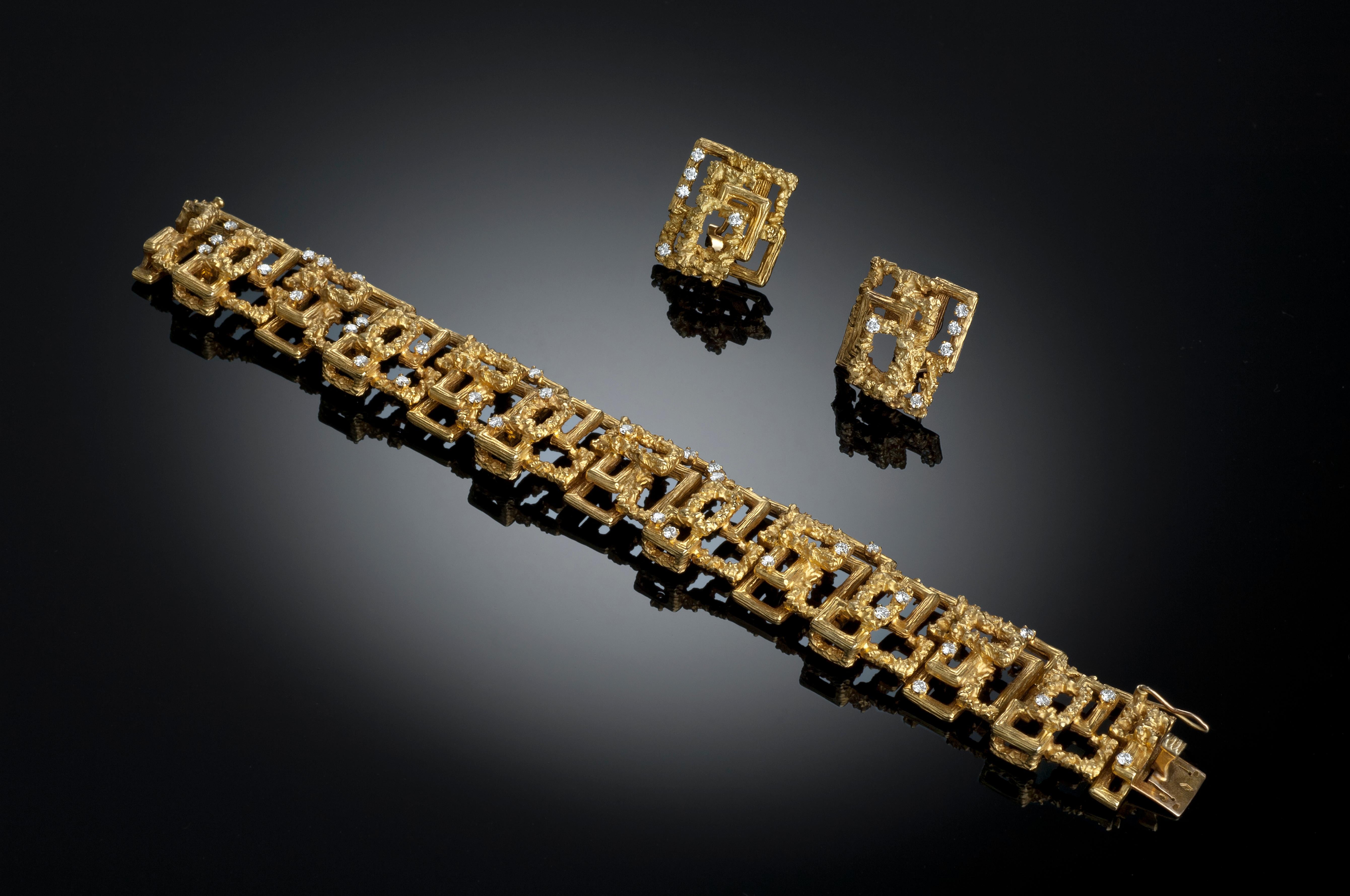 Modern French Retro Gold and Diamond Bracelet and Earrings Suite by Cartier