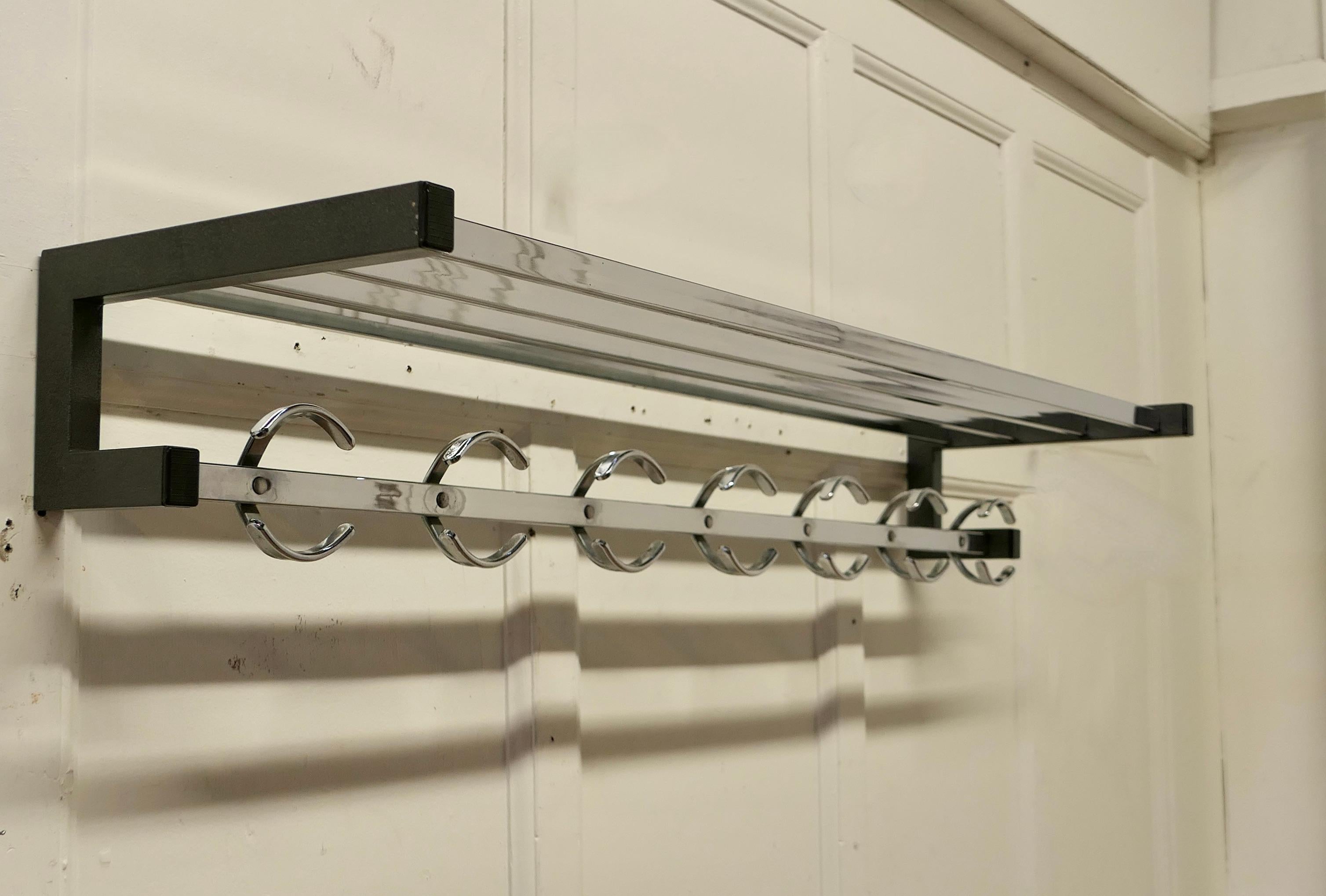 French Retro Long Chrome Hat and Coat Rack In Good Condition For Sale In Chillerton, Isle of Wight