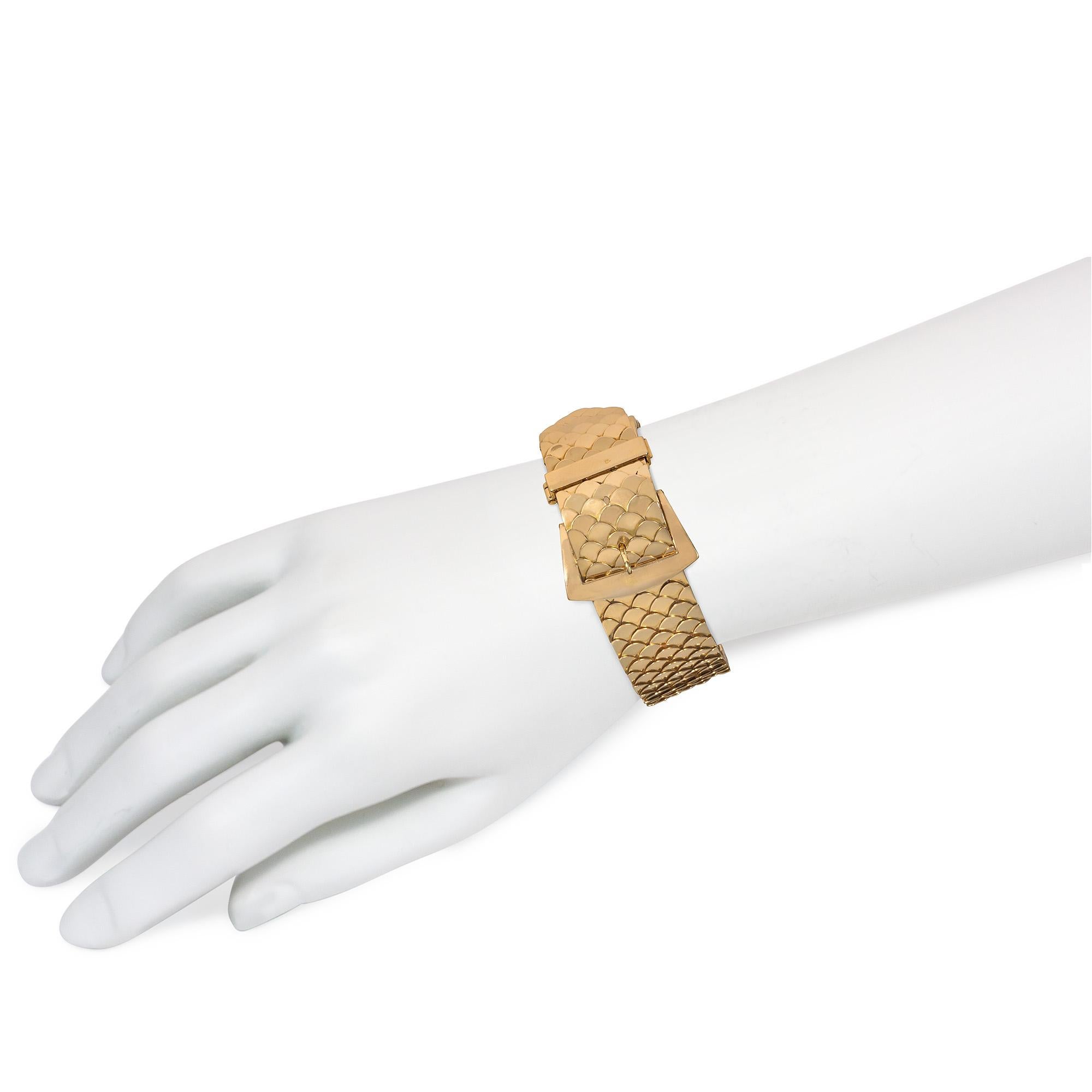 Bracciale da cintura regolabile in oro rosa retrò francese con design a squame In condizioni buone in vendita a New York, NY