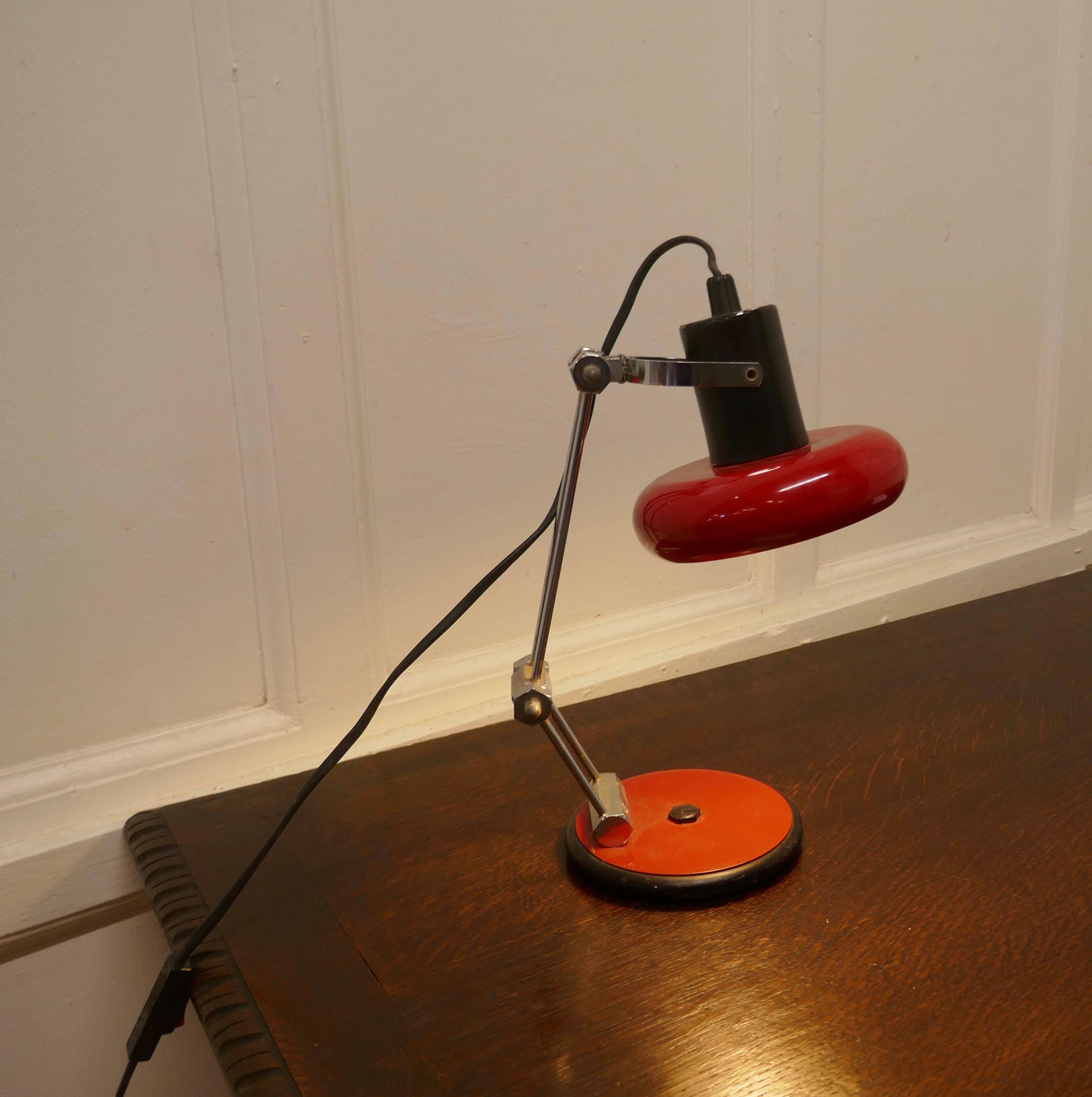 Lampe de table rétro française à angle spoutnik en vente 1