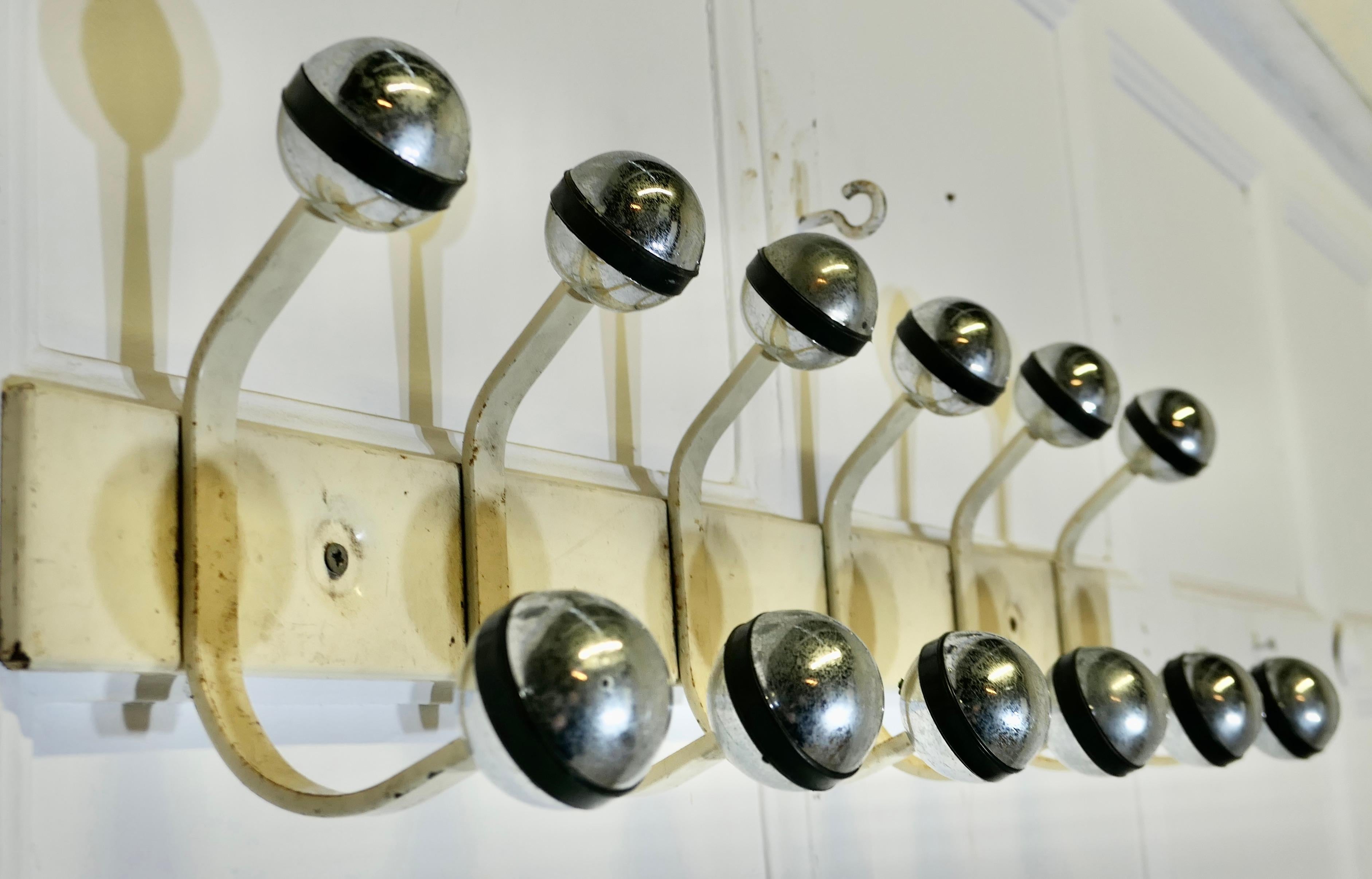 French Retro Style “Sputnik” Chrome Coat Rack, Hat and Coat Hooks In Good Condition In Godshill, Isle of Wight