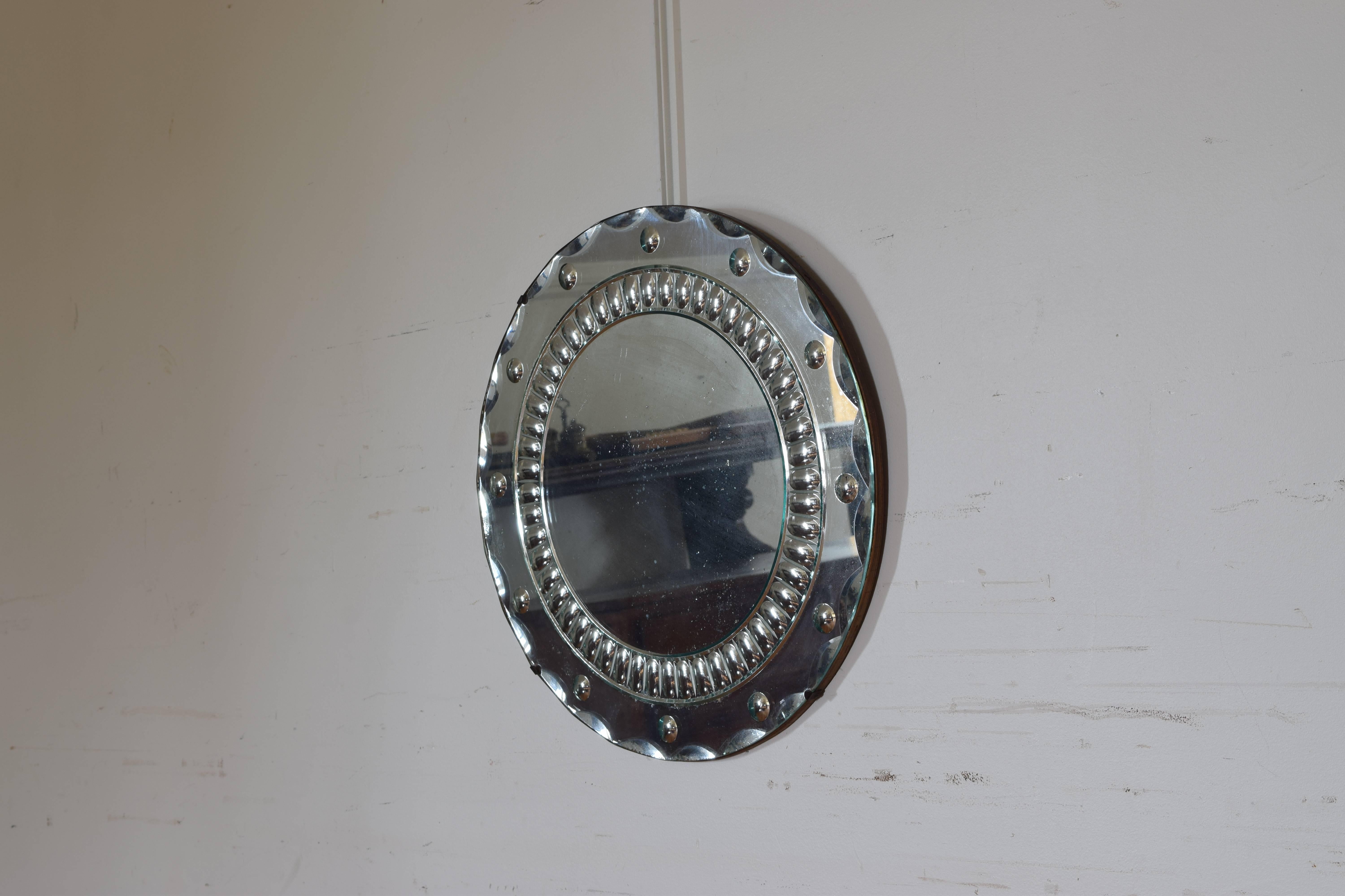 French Reverse Etched Glass Round Mirror, Mid-20th Century In Excellent Condition In Atlanta, GA