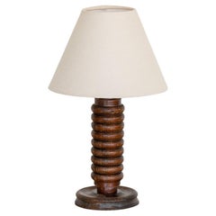 Lampe de bureau française en bois côtelé